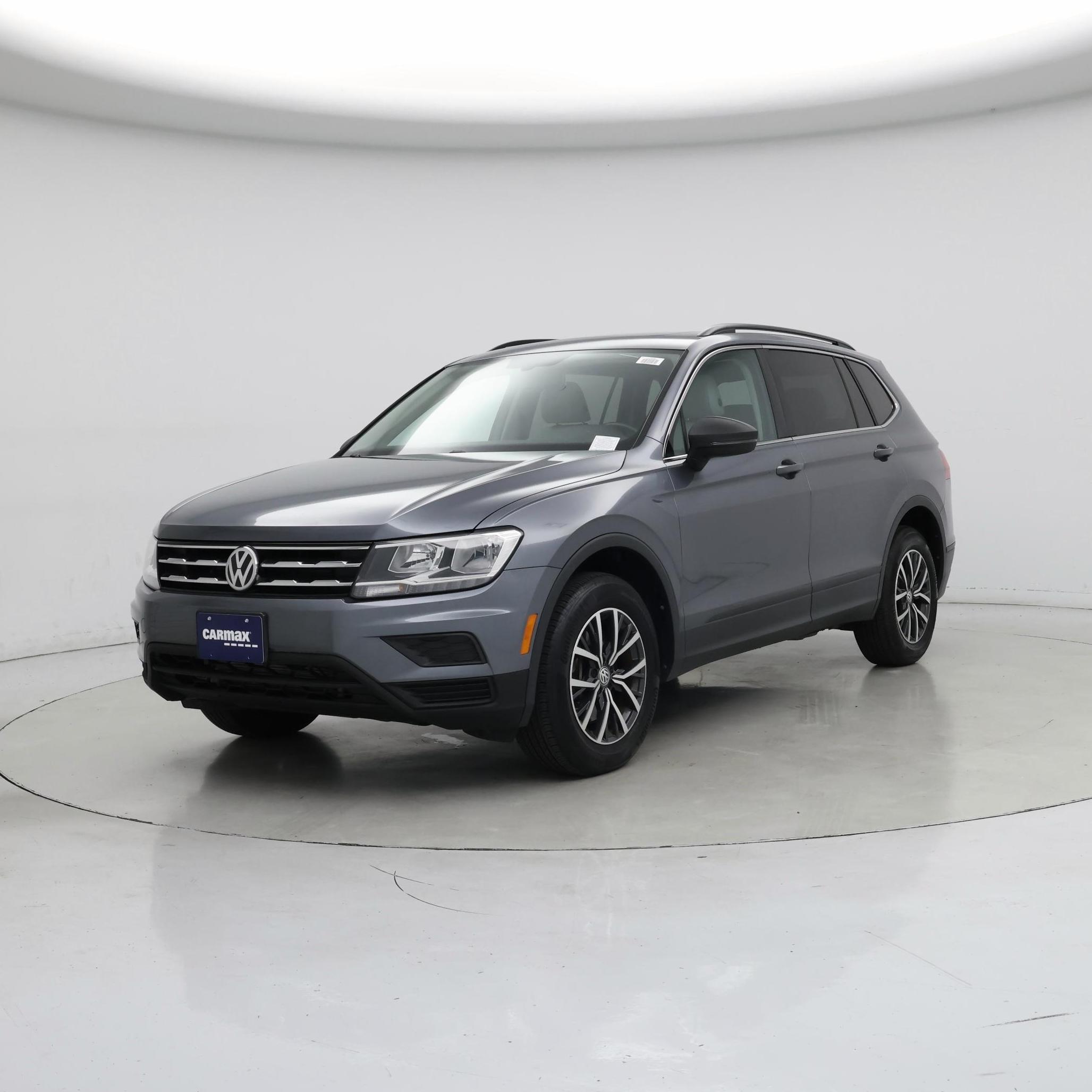 Thumbnail: 2019 Volkswagen Tiguan - 4