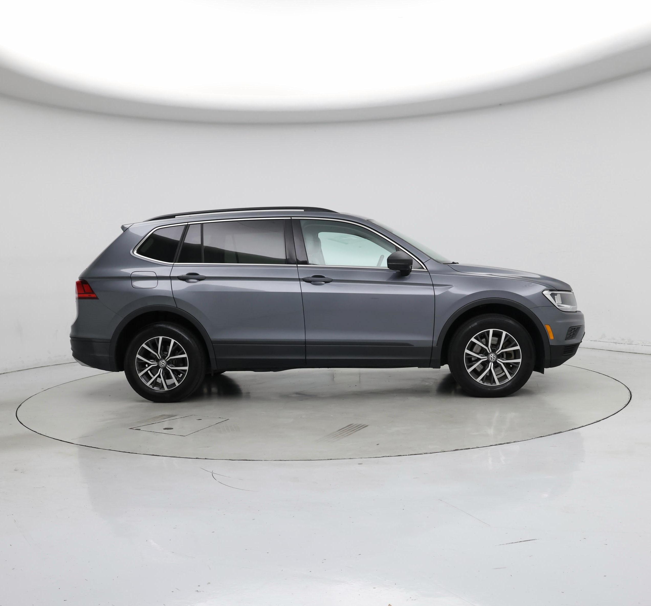Thumbnail: 2019 Volkswagen Tiguan - 7