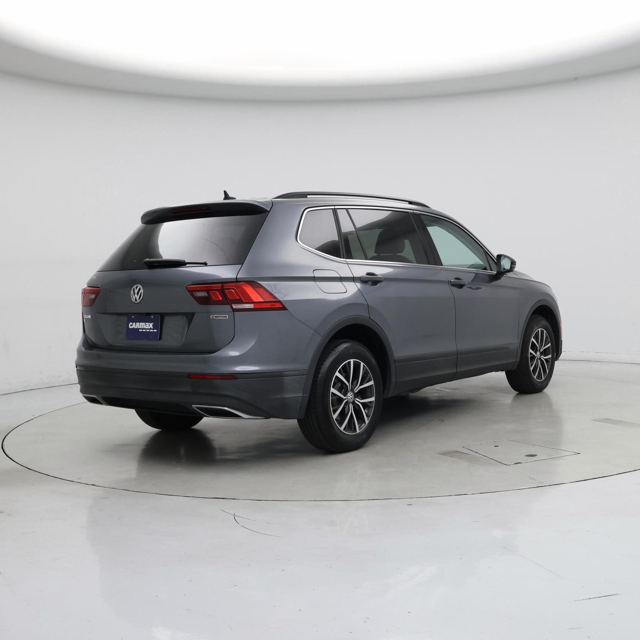 Thumbnail: 2019 Volkswagen Tiguan - 8