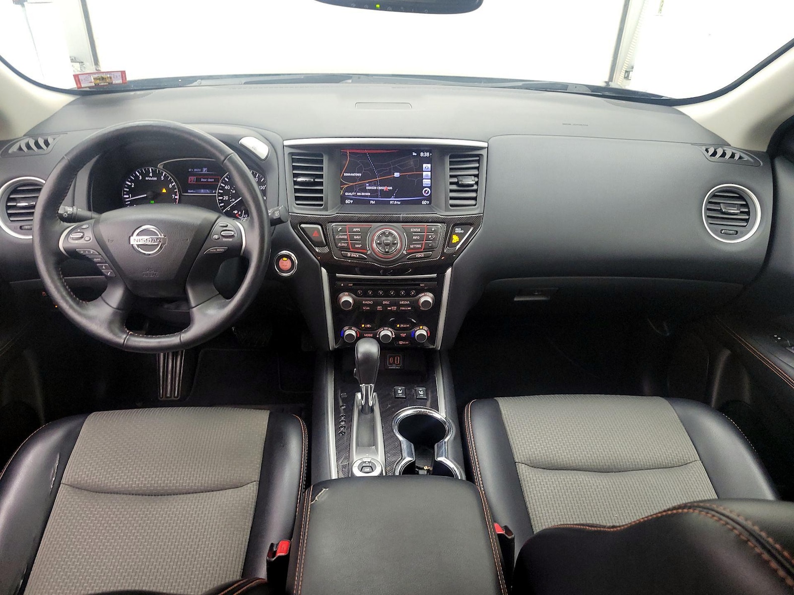 2019 Nissan Pathfinder SV - Photo 10