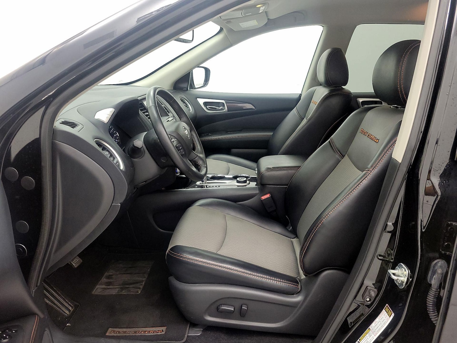 2019 Nissan Pathfinder SV - Photo 12