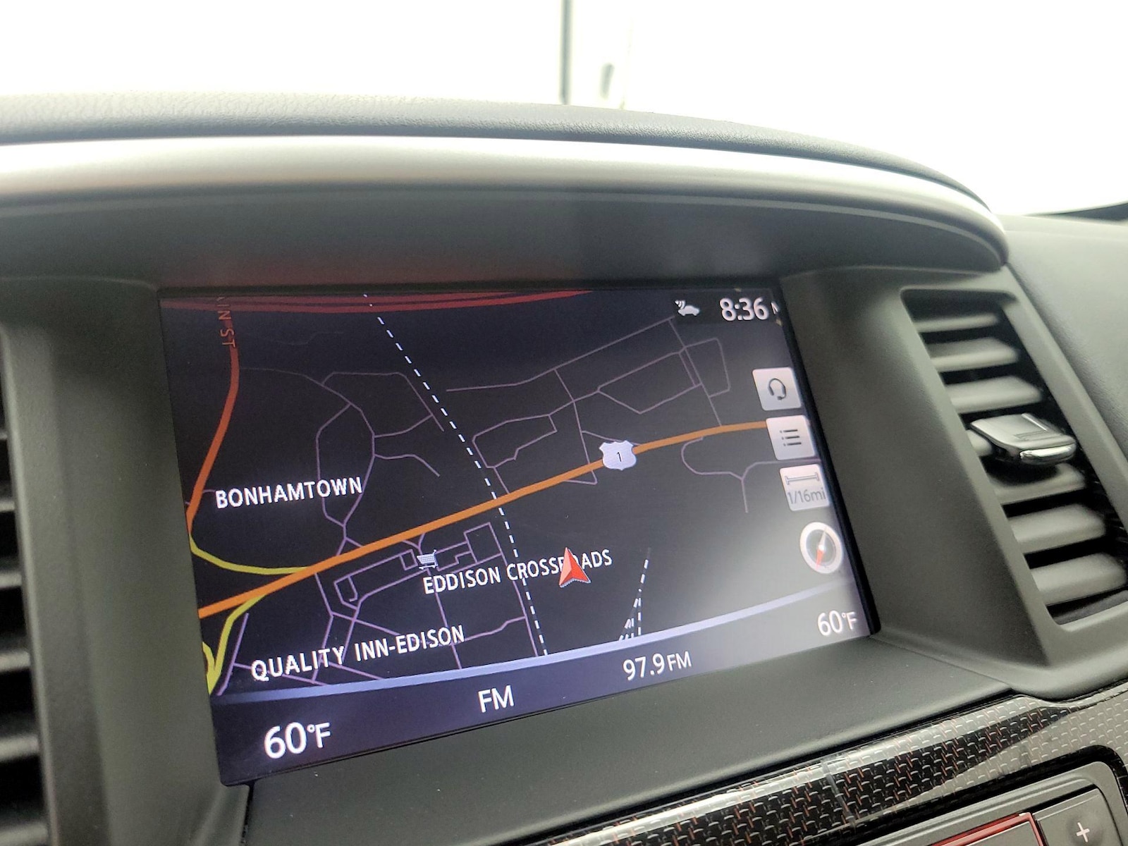 2019 Nissan Pathfinder SV - Photo 15