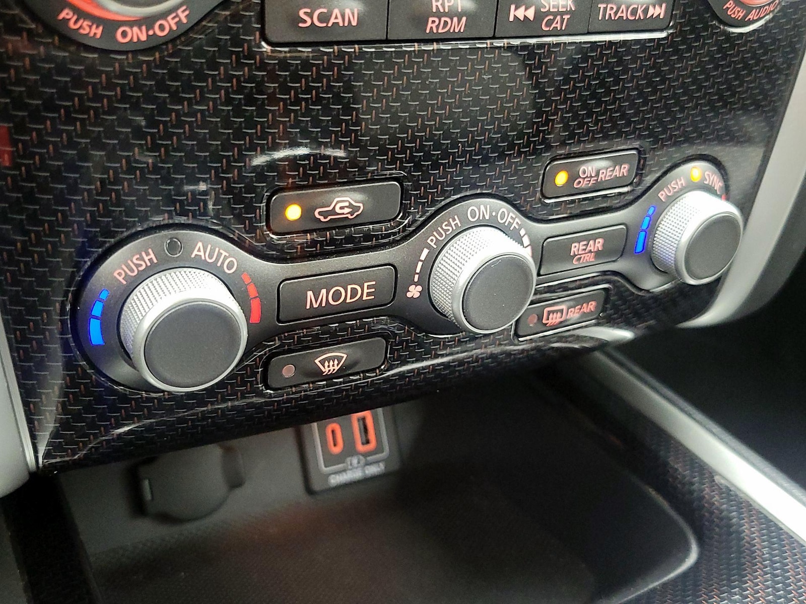 2019 Nissan Pathfinder SV - Photo 18