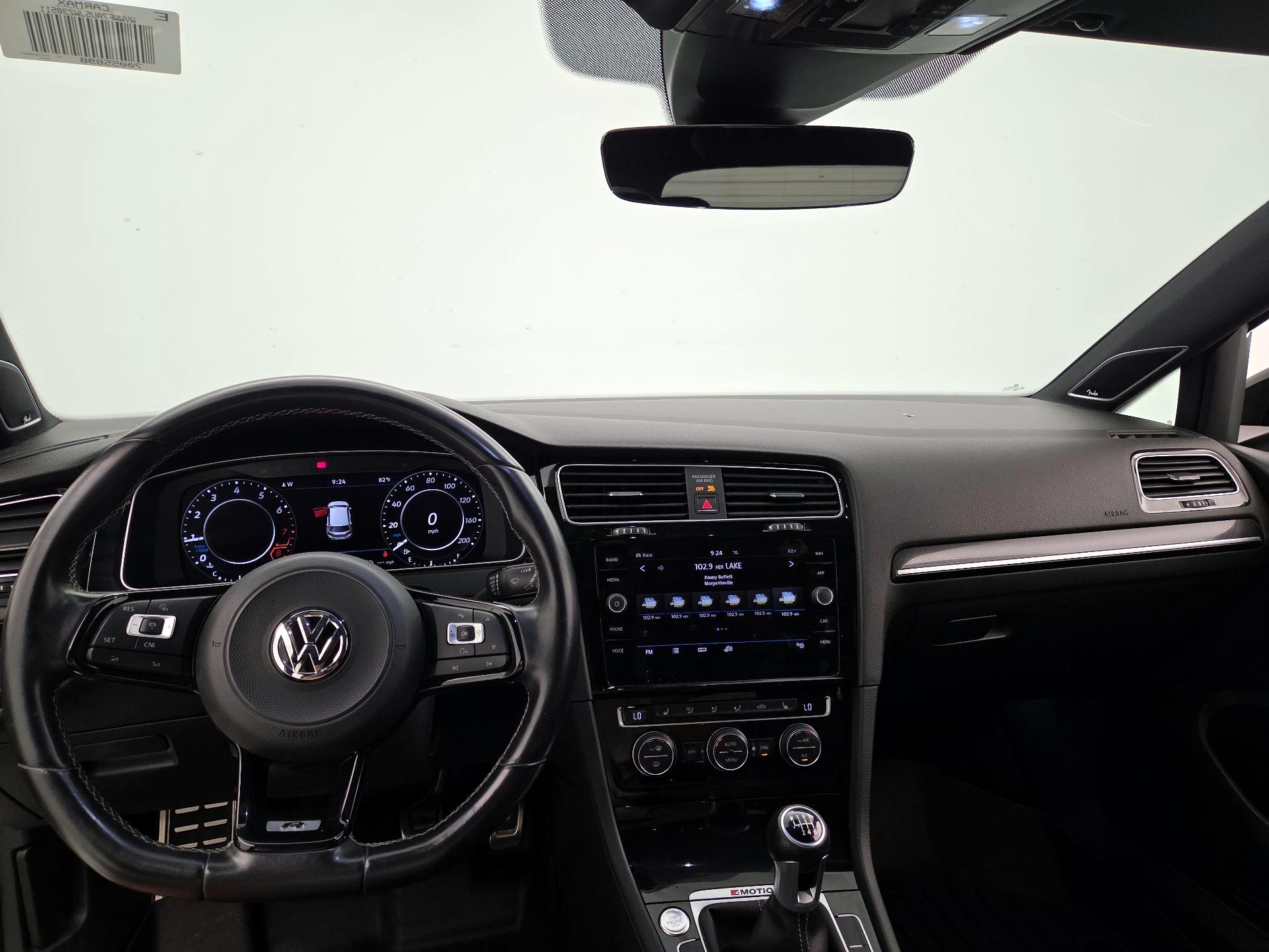 Thumbnail: 2018 Volkswagen Golf - 9