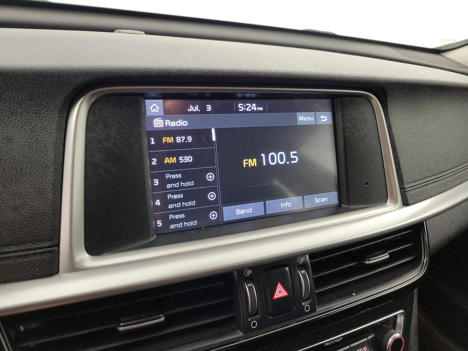 2019 Kia Optima LX - Photo 16