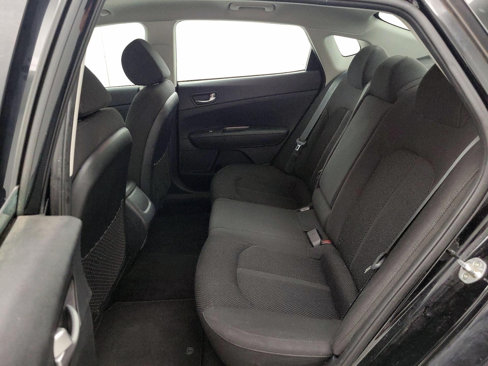 2019 Kia Optima LX - Photo 20