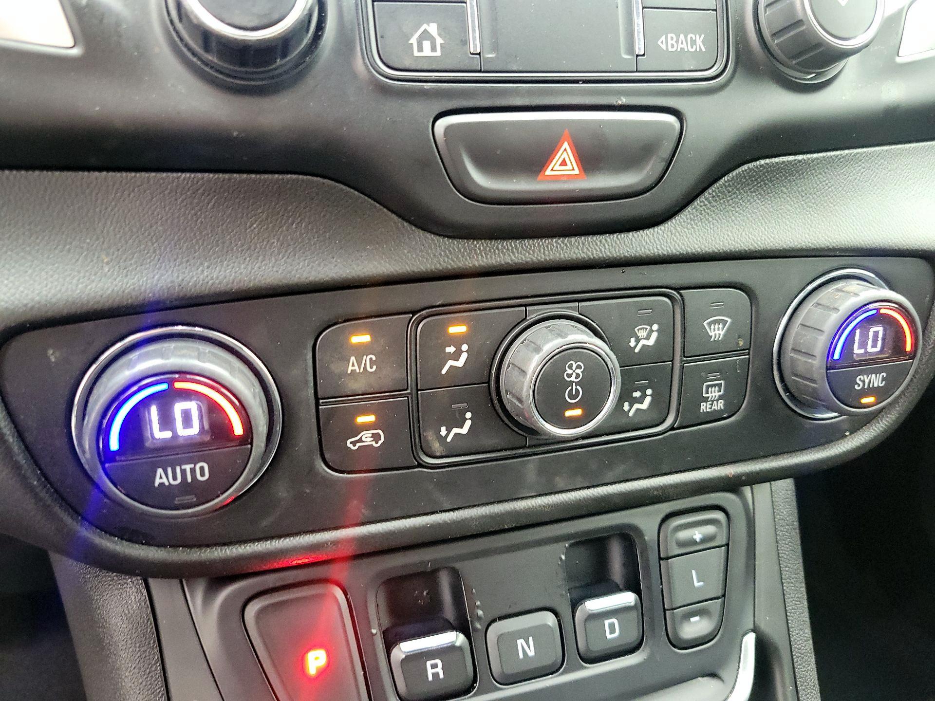 Thumbnail: 2021 GMC Terrain - 16