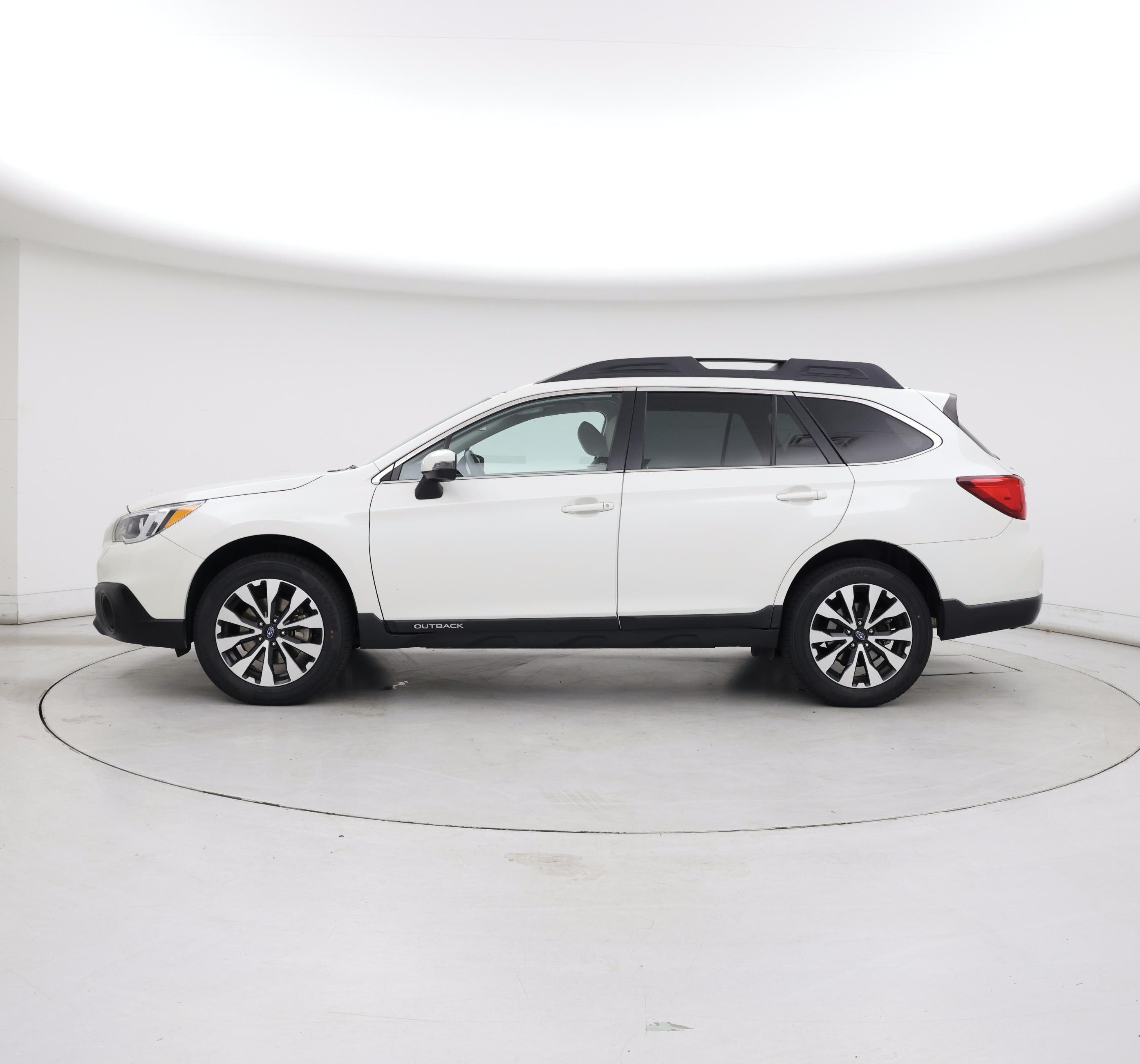 Thumbnail: 2017 Subaru Outback - 3