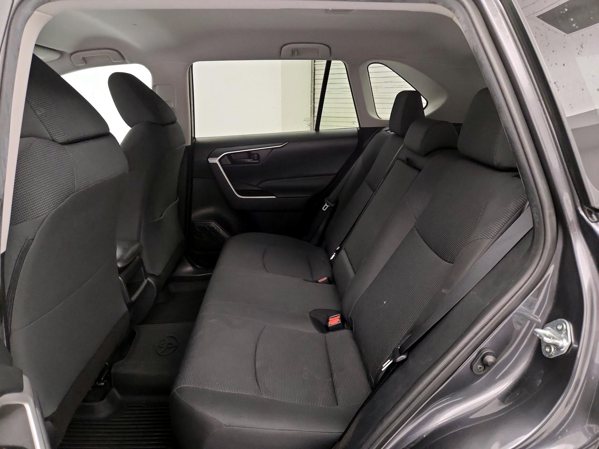 Thumbnail: 2021 Toyota RAV4 - 19