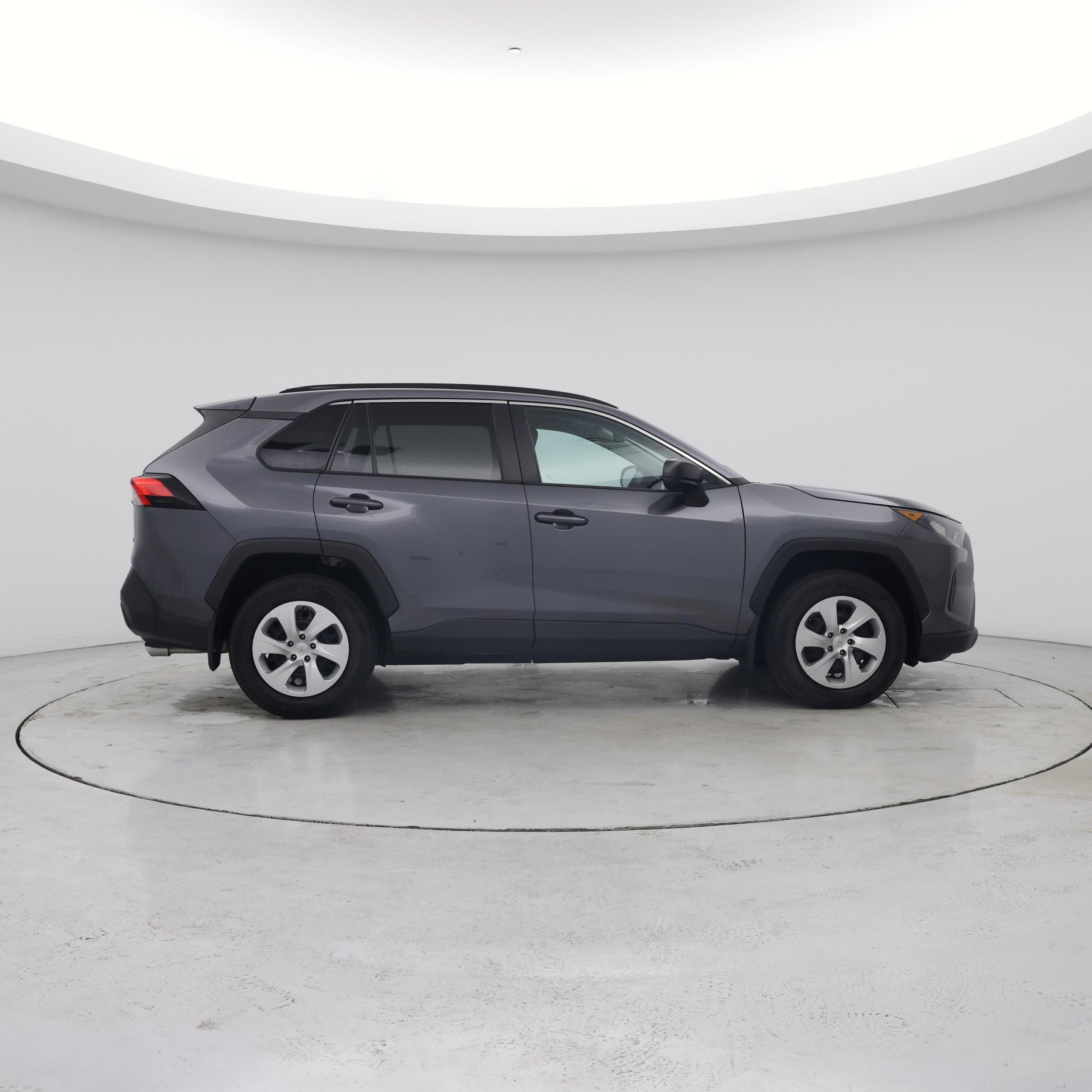 Thumbnail: 2021 Toyota RAV4 - 7