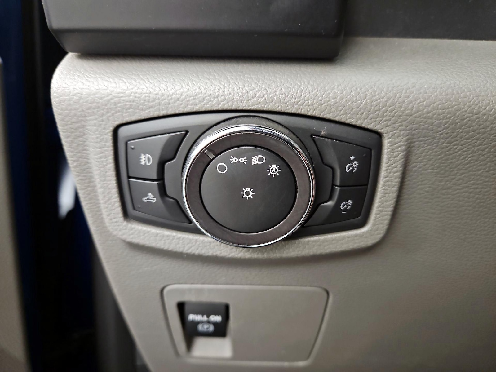 2019 Ford F-150 XLT - Photo 14