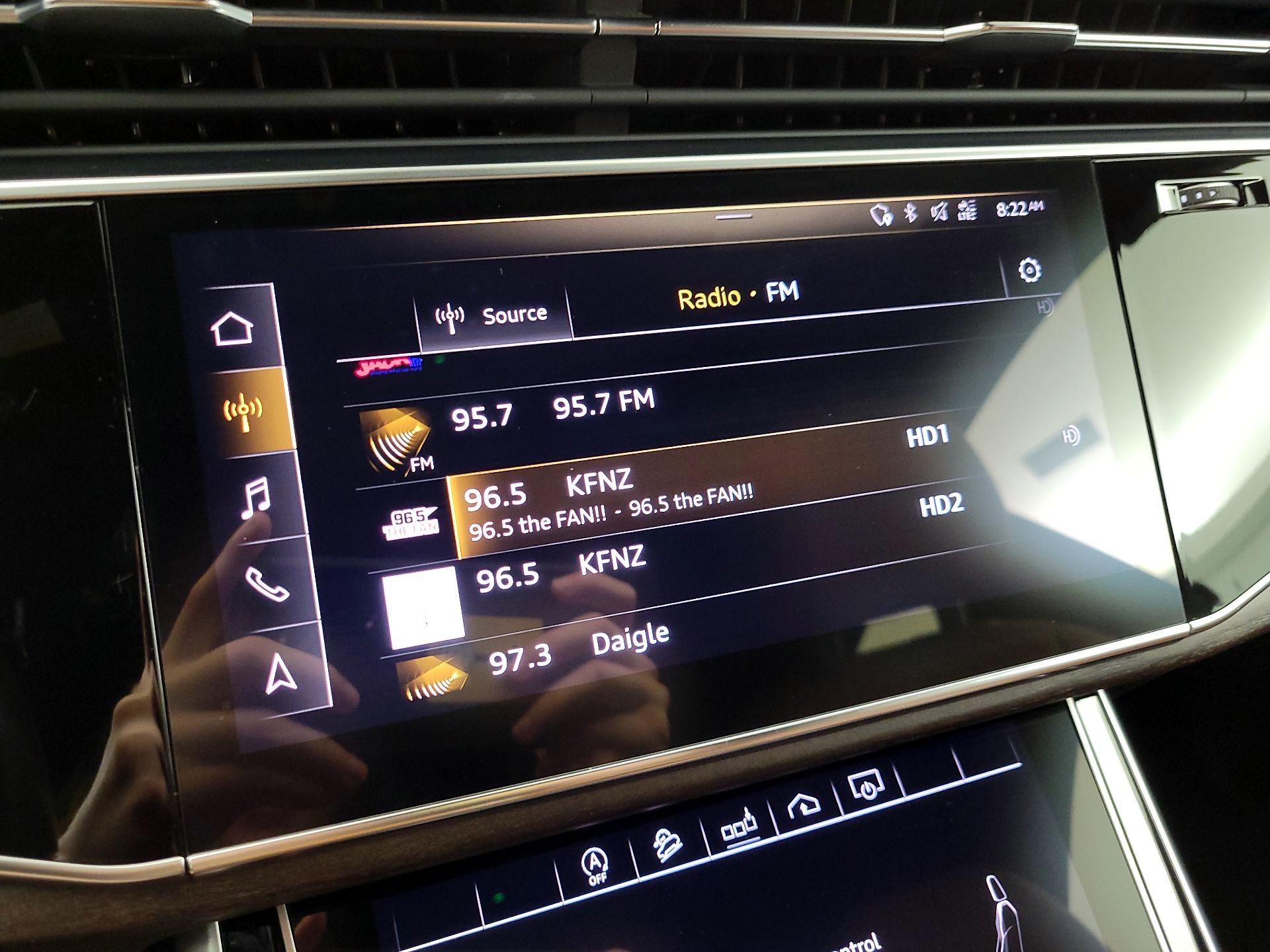 Thumbnail: 2020 Audi Q8 - 16