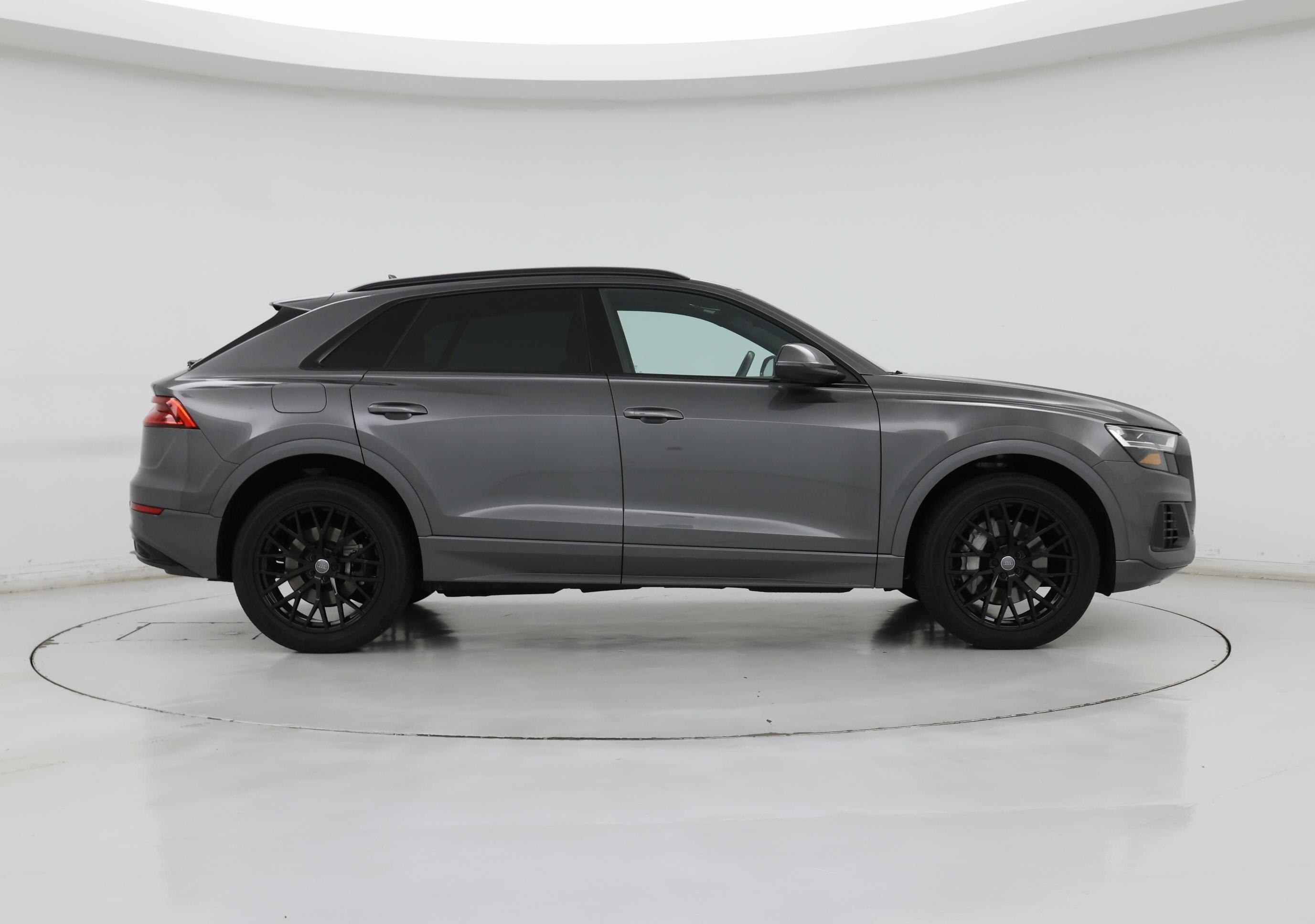 Thumbnail: 2020 Audi Q8 - 7