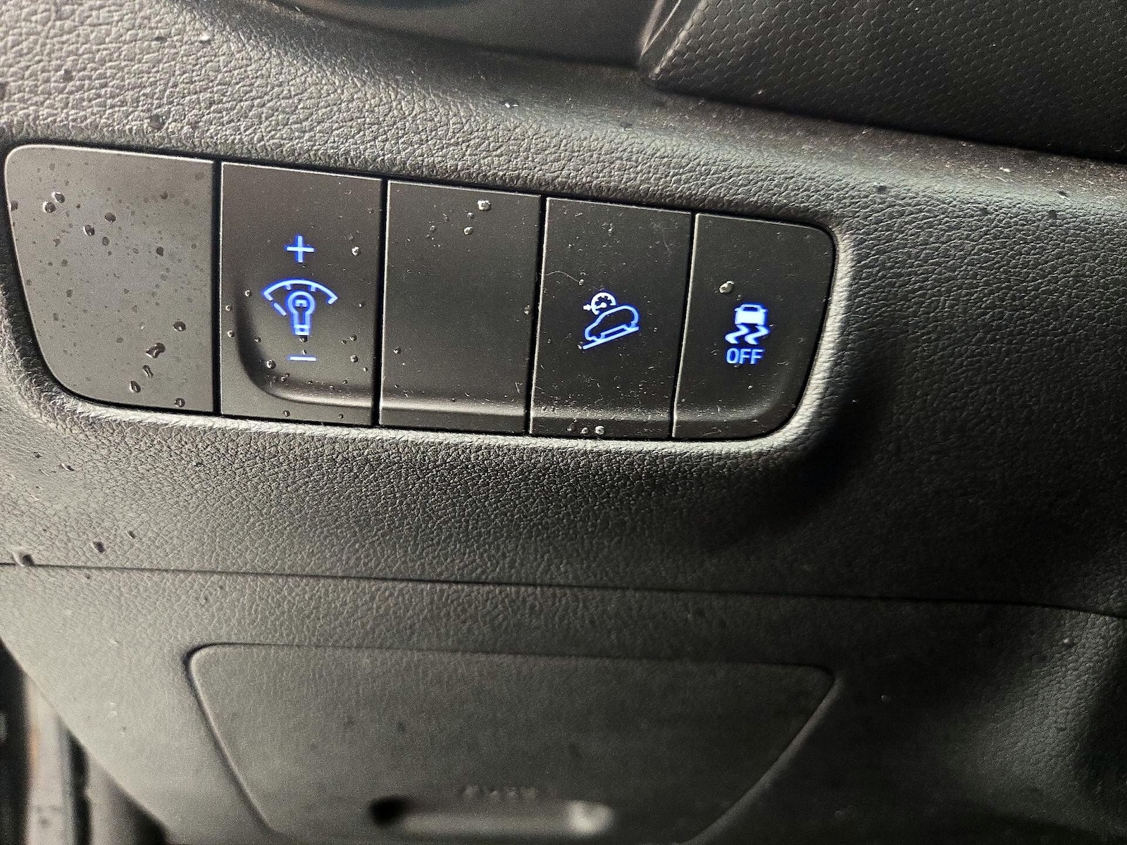2022 Hyundai Kona SEL - Photo 14