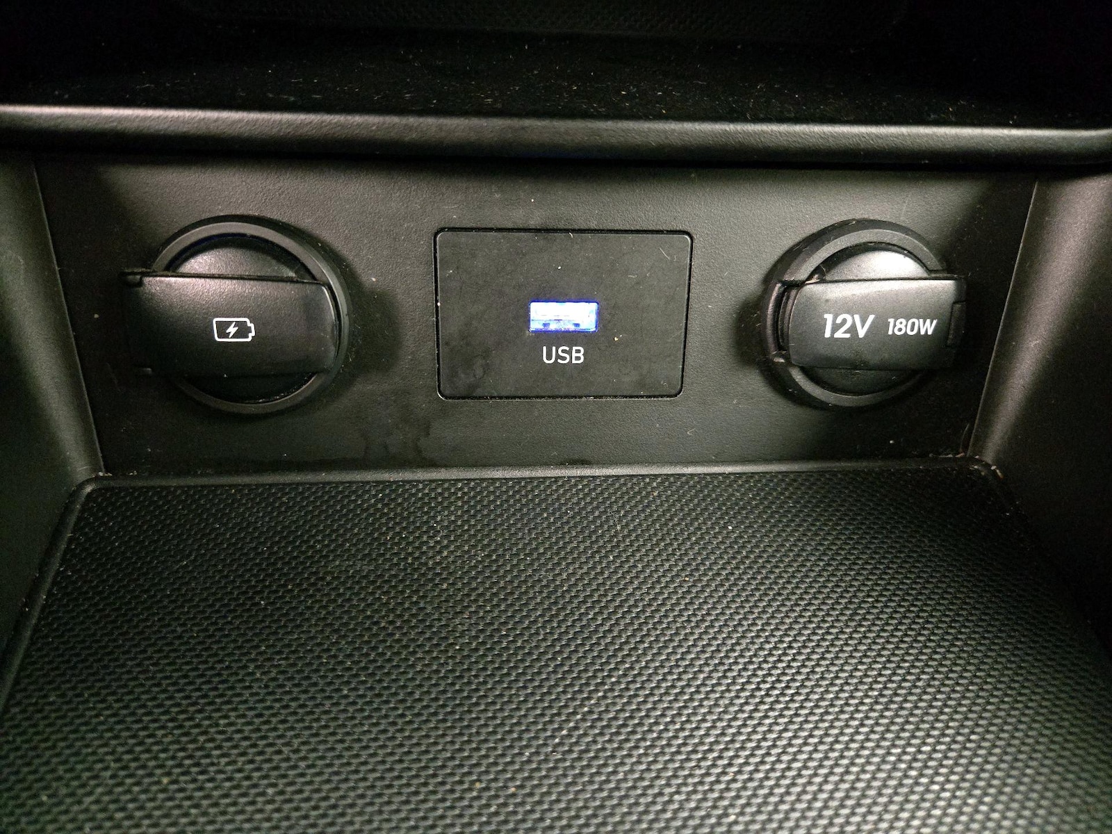 2022 Hyundai Kona SEL - Photo 19