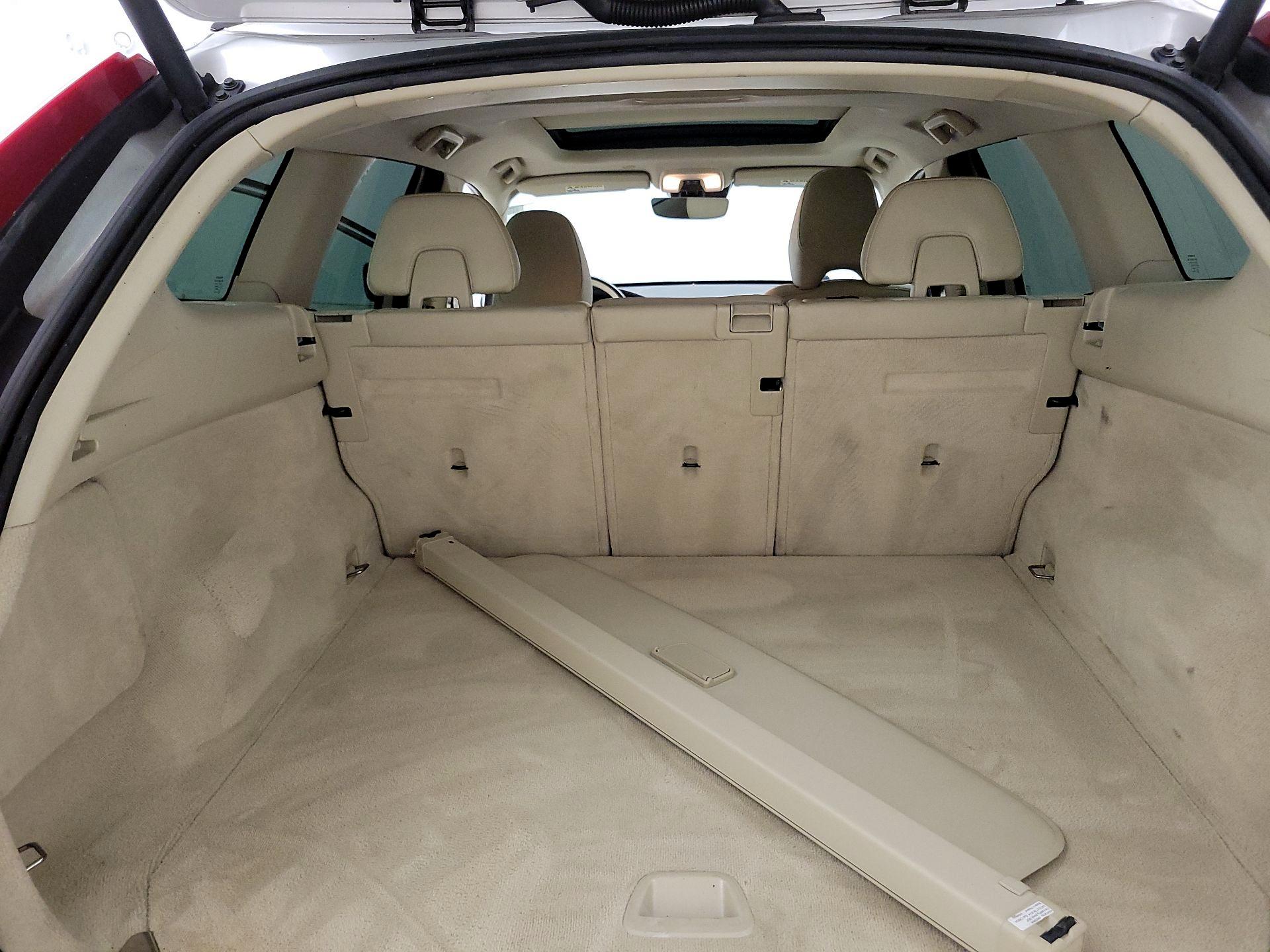 Thumbnail: 2015 Volvo XC60 - 19