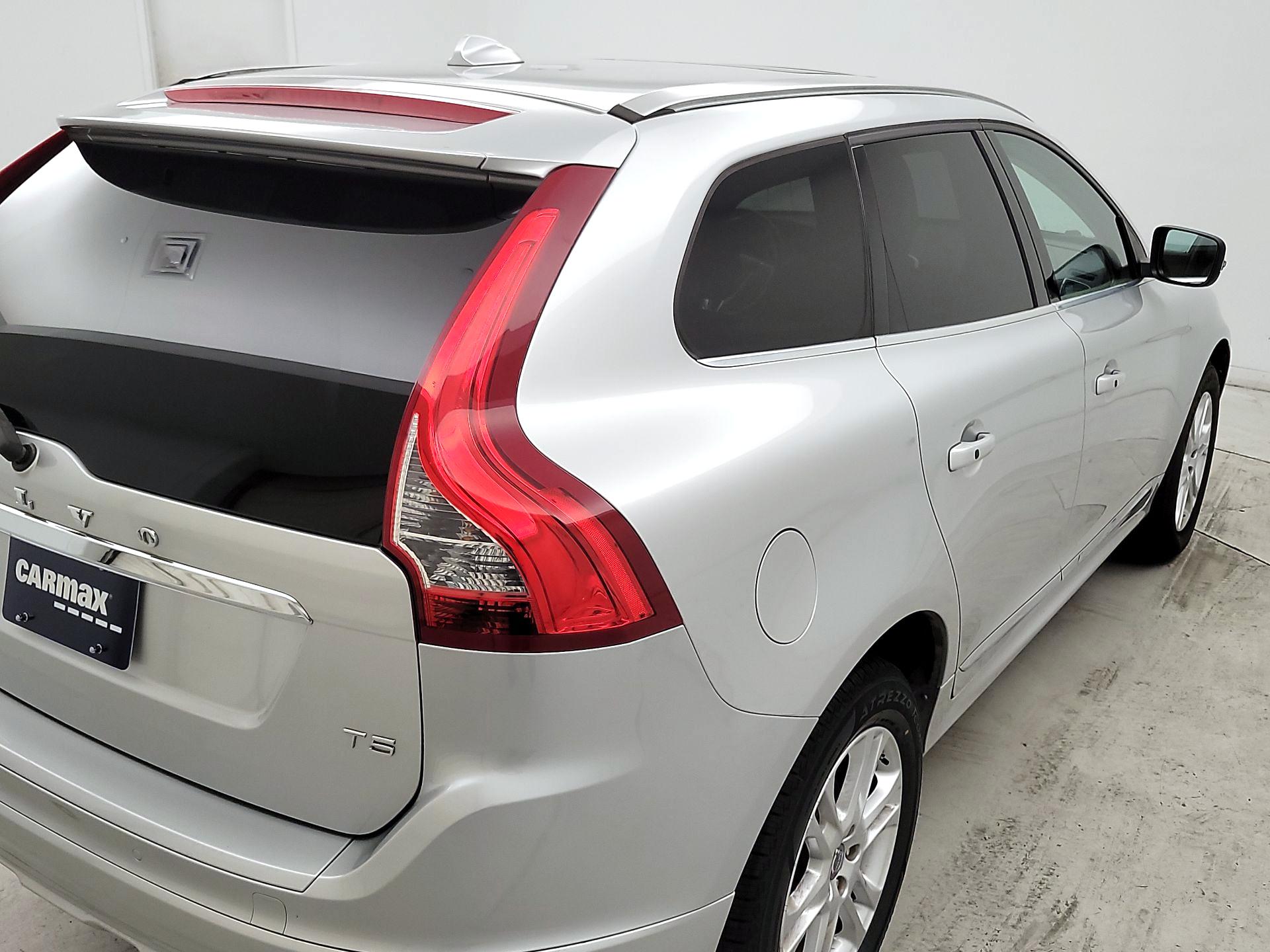 Thumbnail: 2015 Volvo XC60 - 5