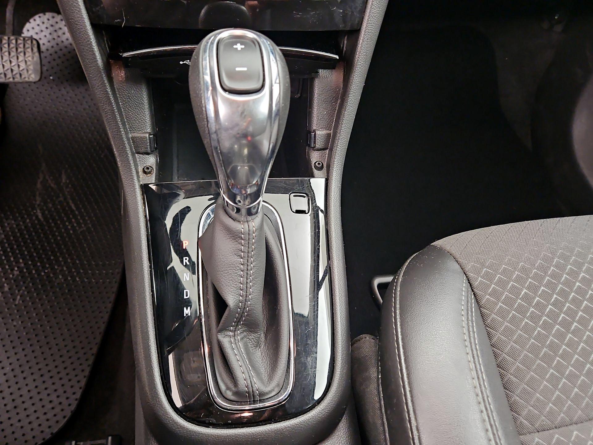 Thumbnail: 2021 Buick Encore - 17
