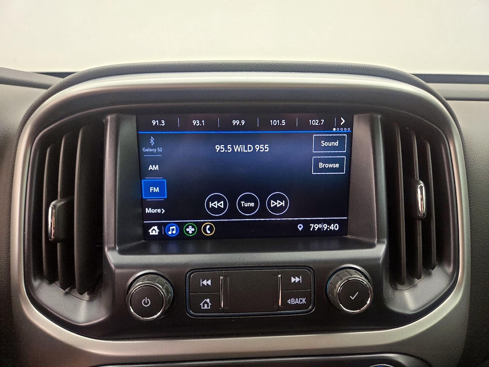 2021 Chevrolet Colorado LT - Photo 16