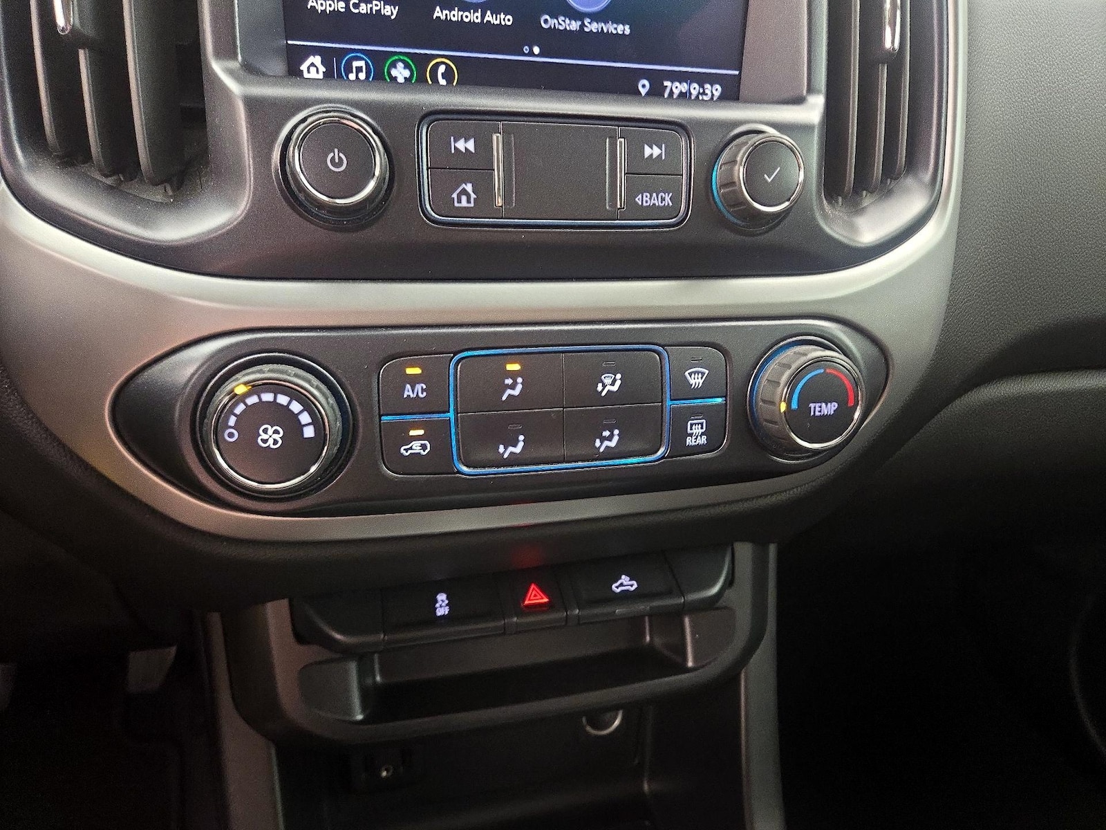 2021 Chevrolet Colorado LT - Photo 17