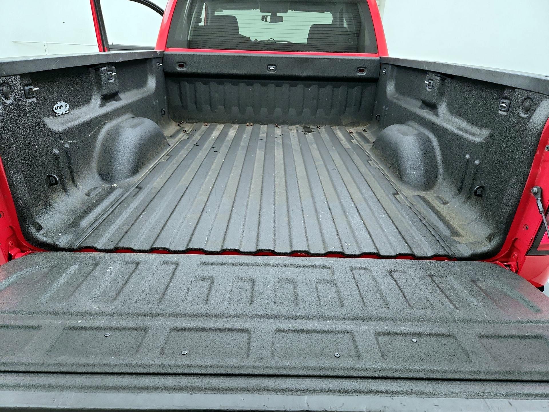 Thumbnail: 2019 Chevrolet Silverado 1500 - 20