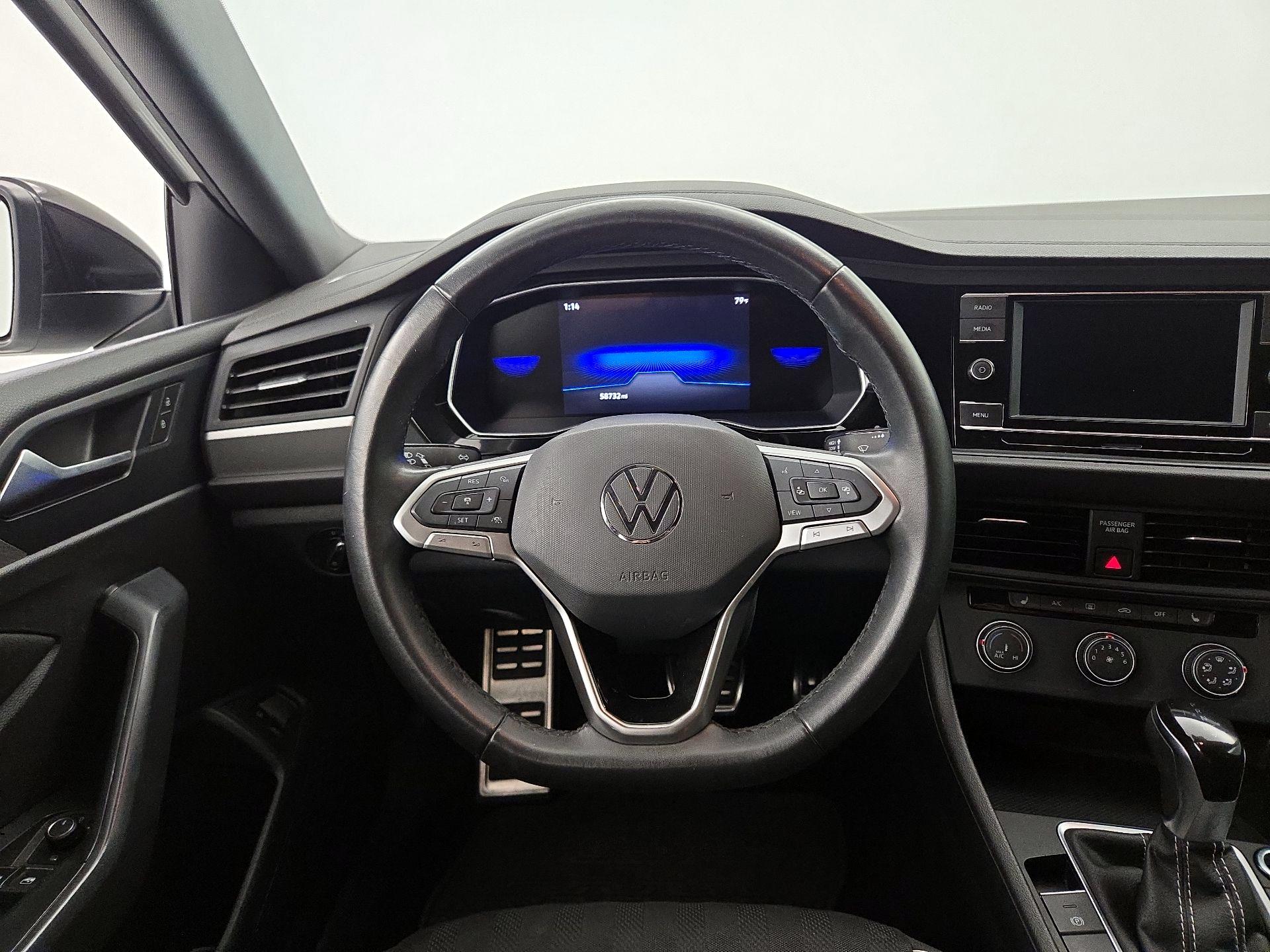 Thumbnail: 2024 Volkswagen Jetta - 10