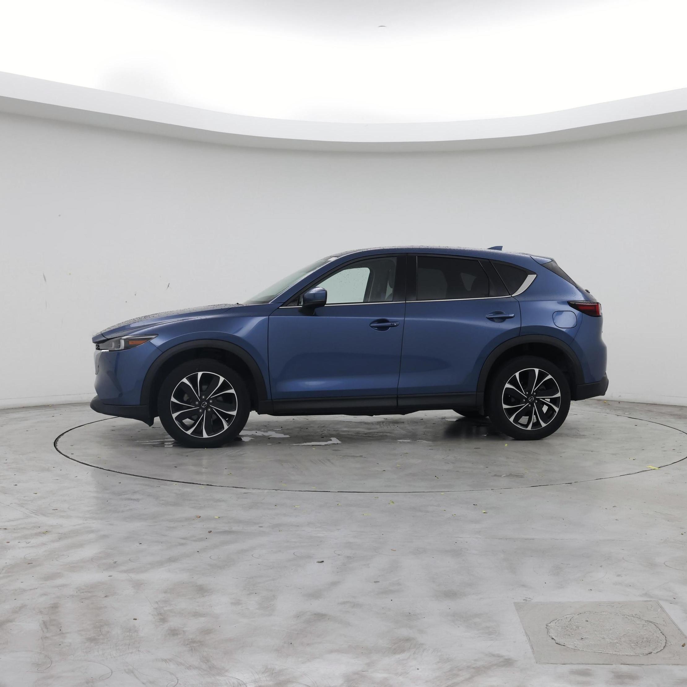 Thumbnail: 2023 Mazda CX-5 - 3