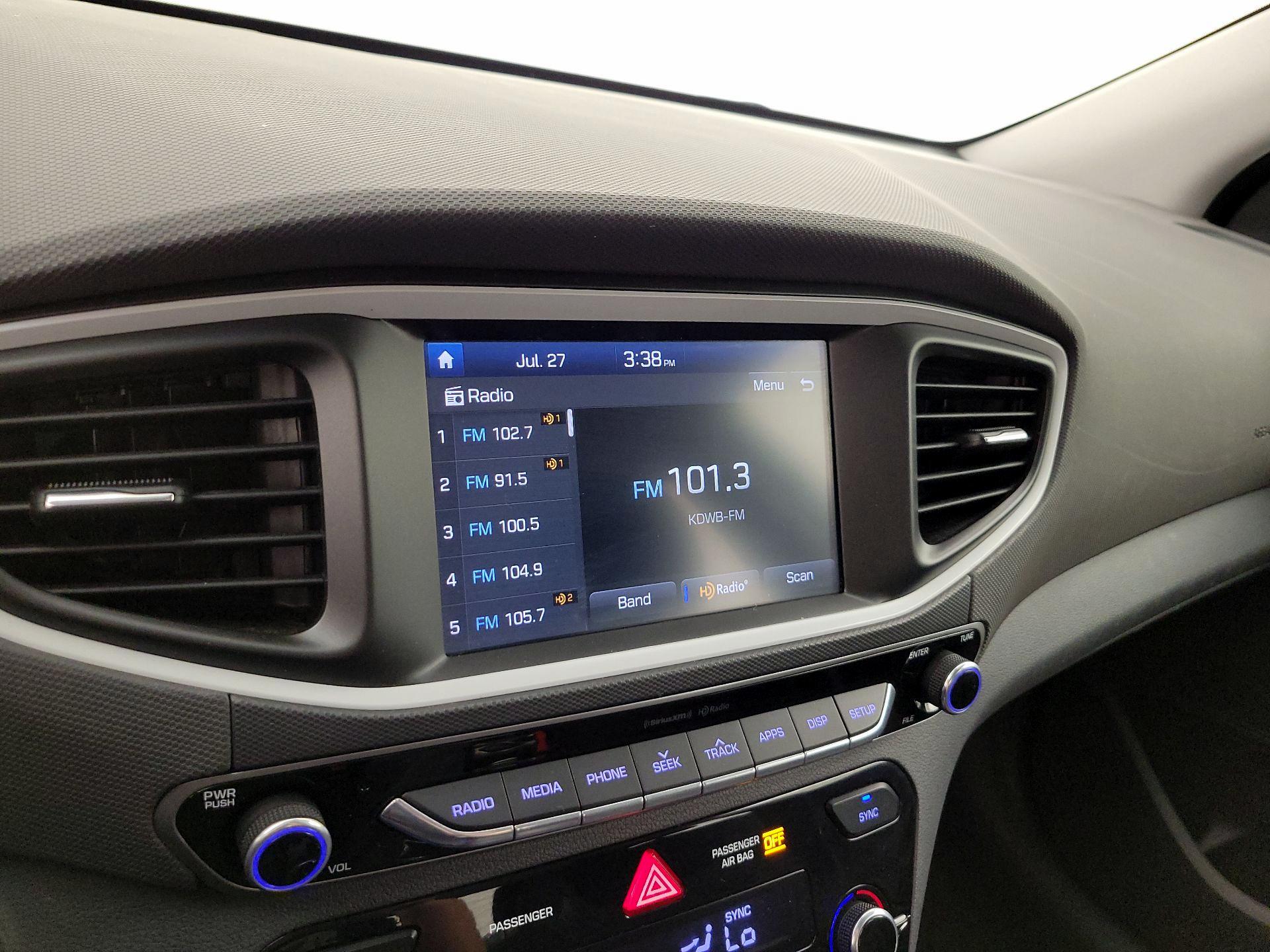 Thumbnail: 2019 Hyundai Ioniq - 15