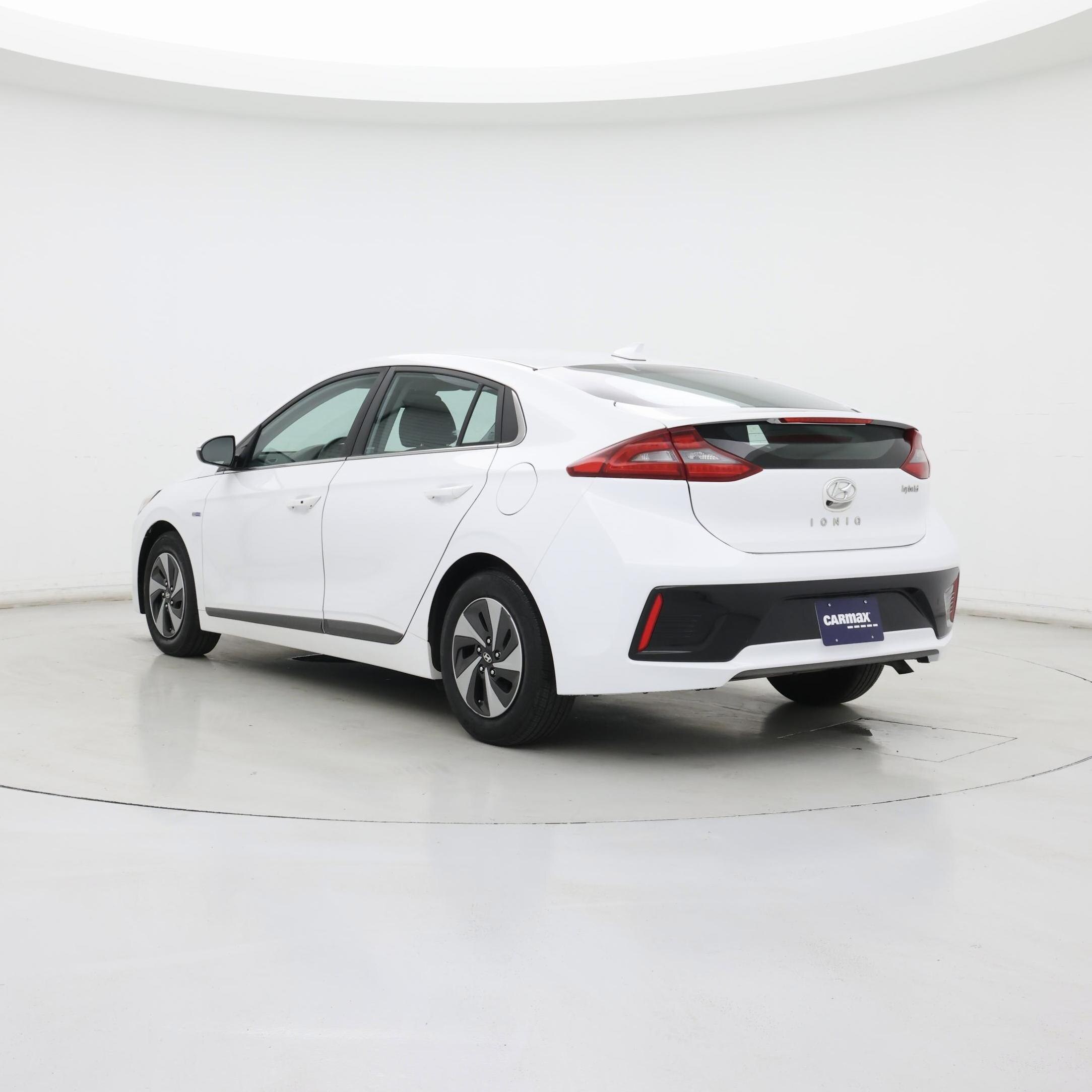 Thumbnail: 2019 Hyundai Ioniq - 2