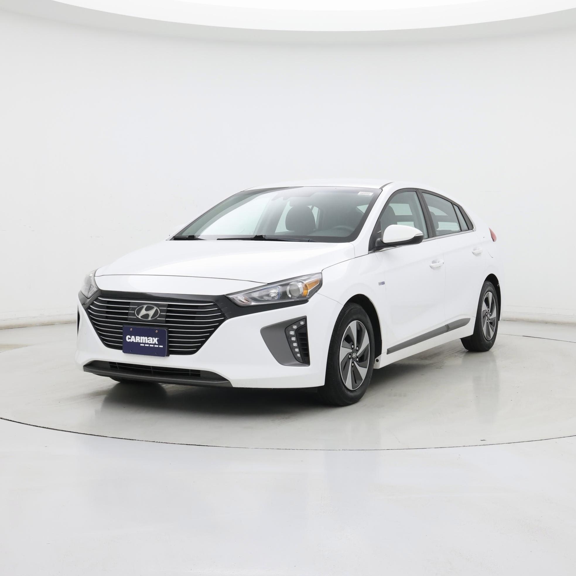Thumbnail: 2019 Hyundai Ioniq - 4