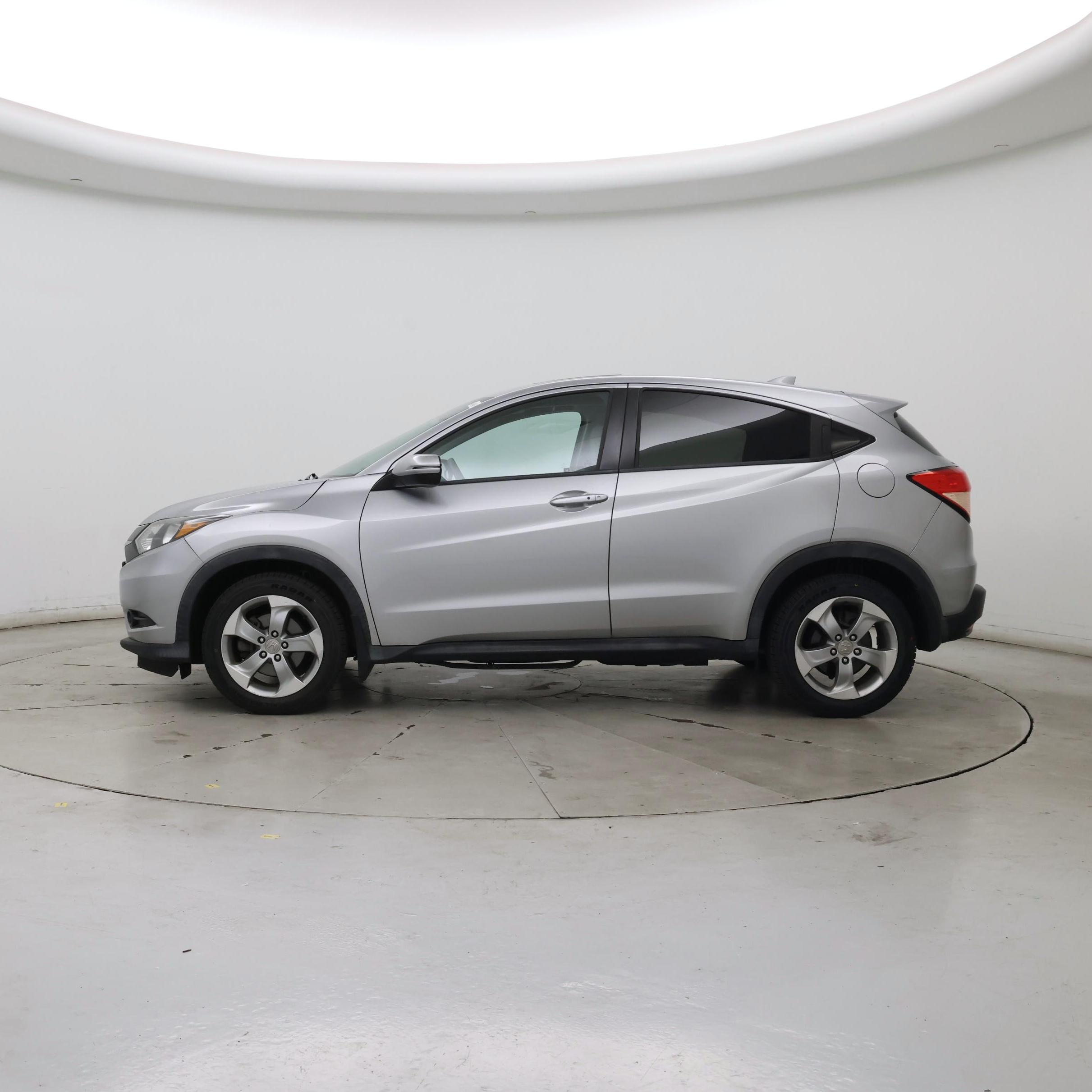 Thumbnail: 2017 Honda HR-V - 3