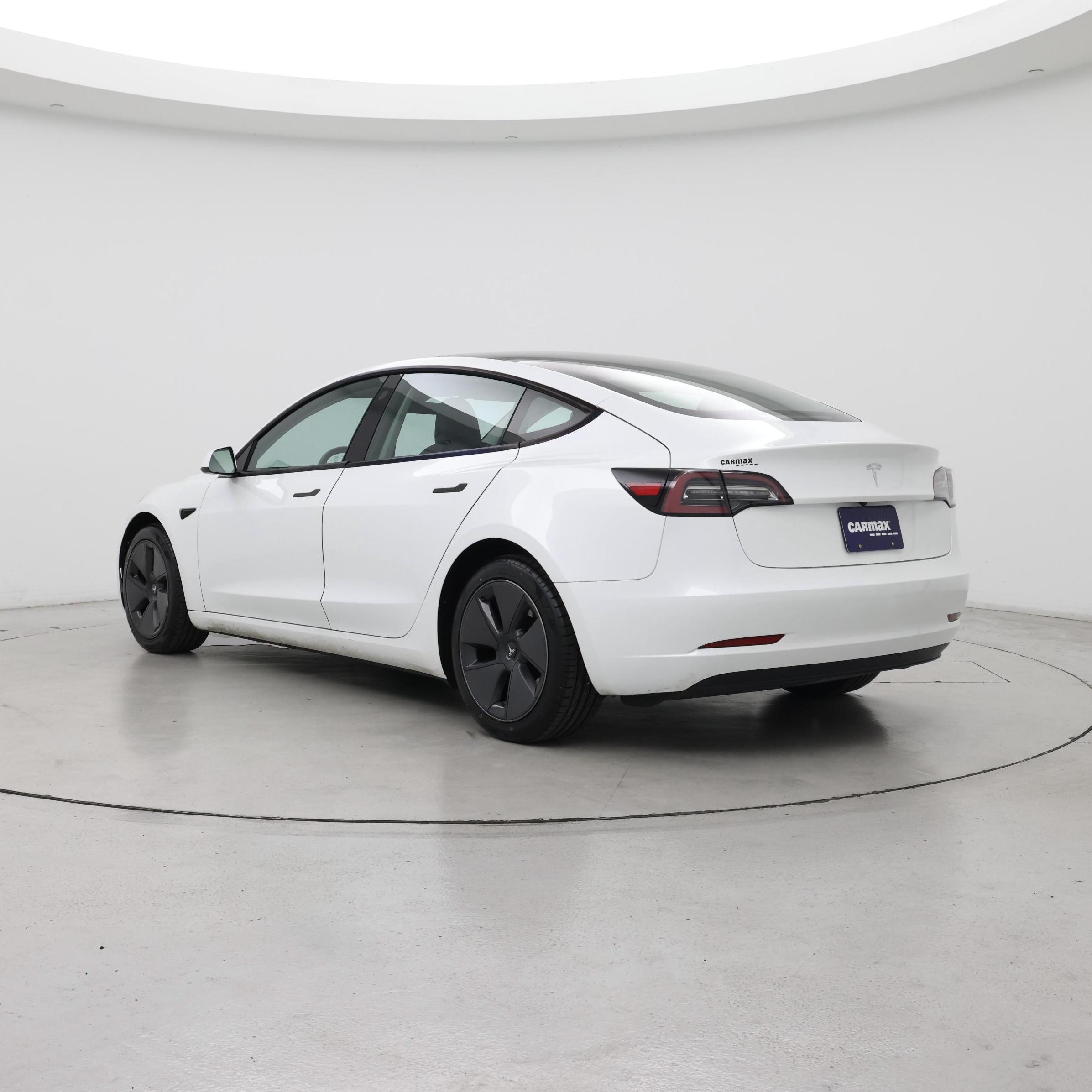 Thumbnail: 2023 Tesla Model 3 - 2