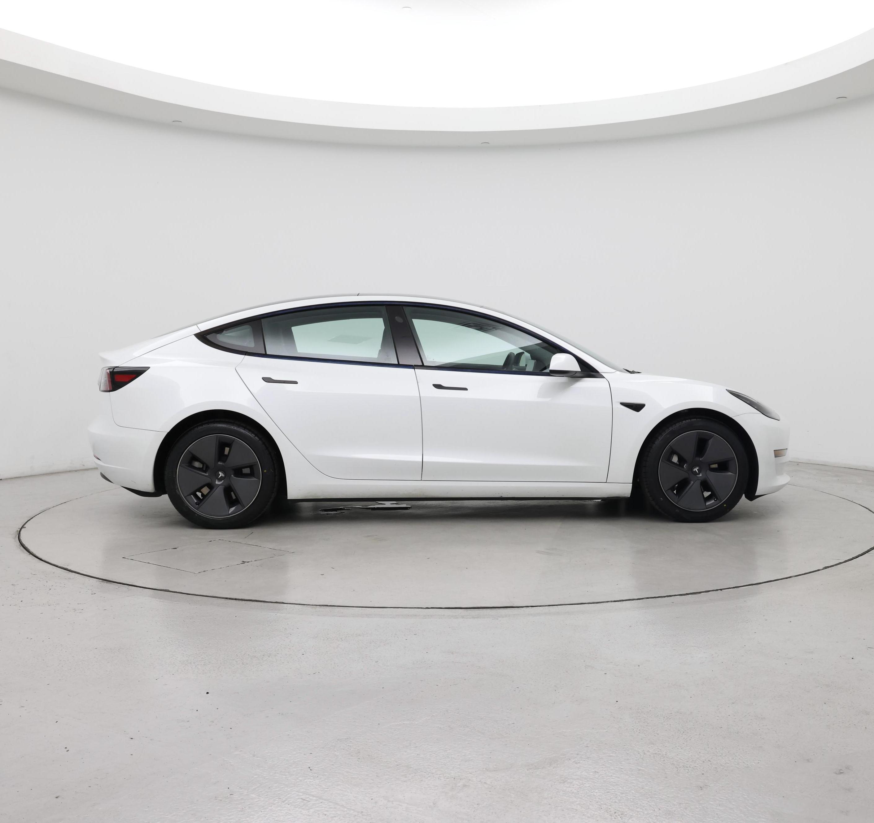 Thumbnail: 2023 Tesla Model 3 - 7