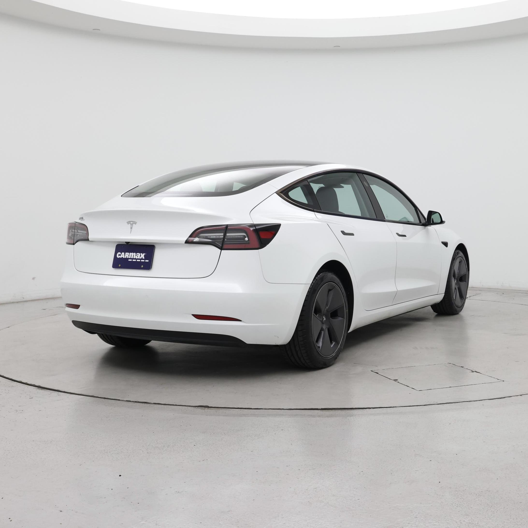 Thumbnail: 2023 Tesla Model 3 - 8