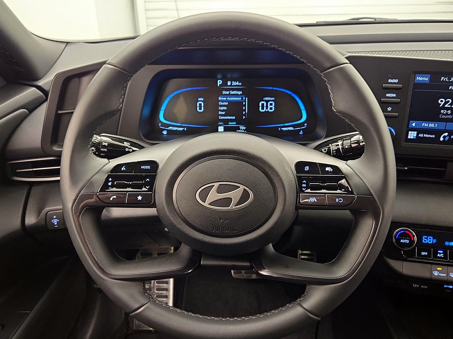 Thumbnail: 2025 Hyundai Elantra - 10
