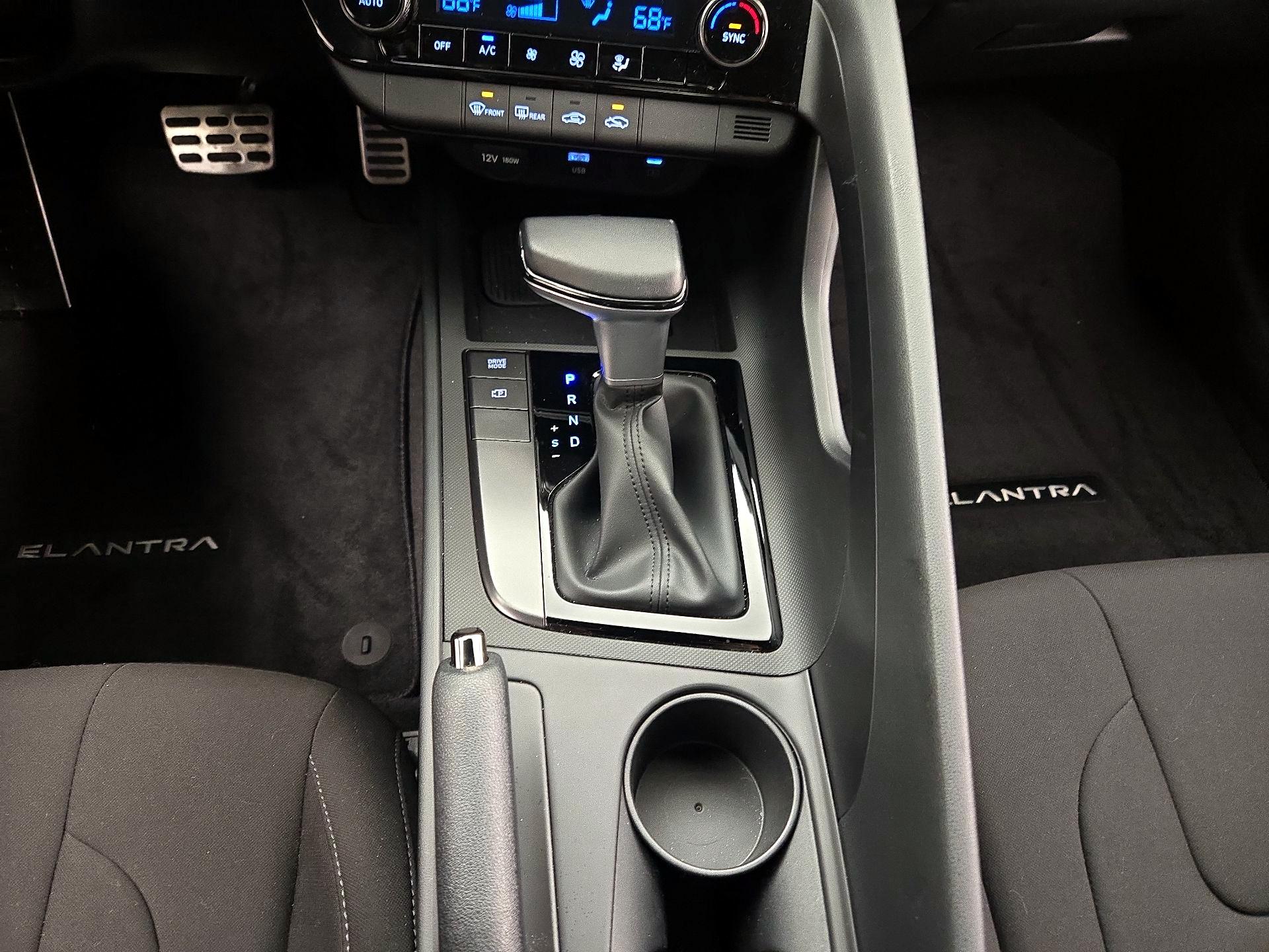 Thumbnail: 2025 Hyundai Elantra - 16