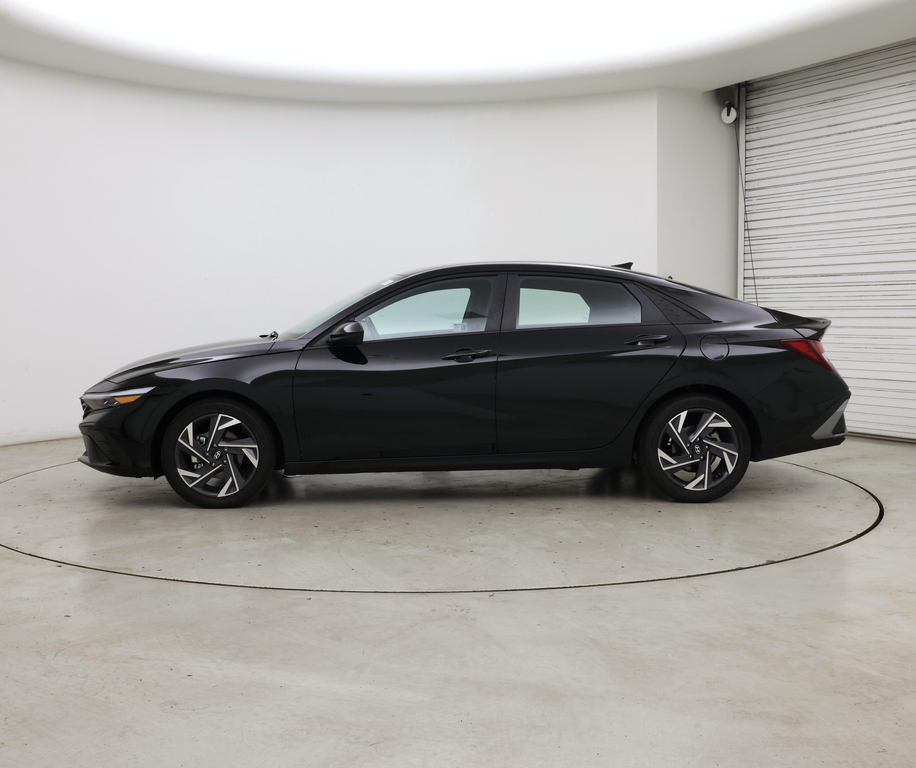 Thumbnail: 2025 Hyundai Elantra - 3