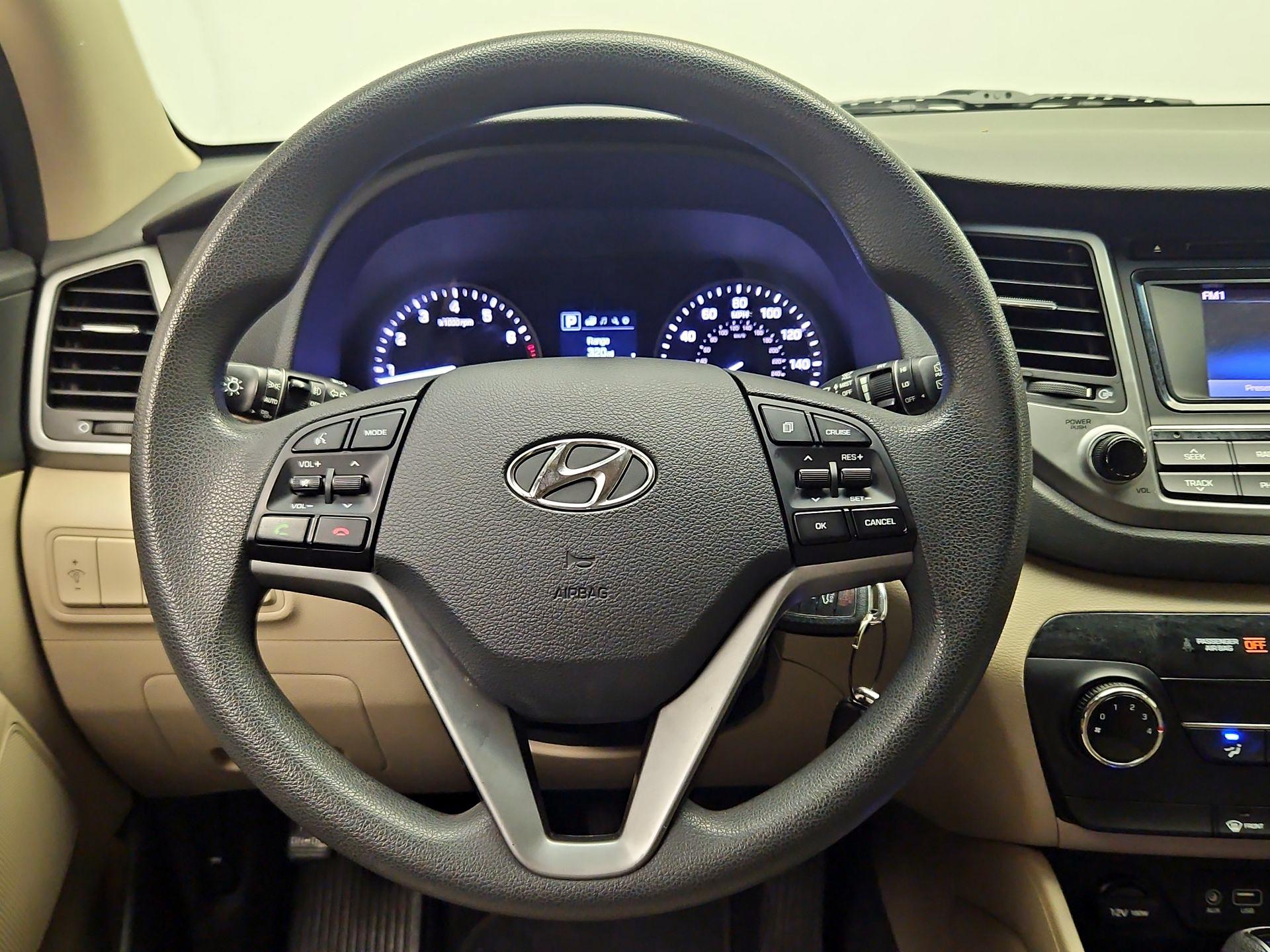 Thumbnail: 2017 Hyundai Tucson - 10