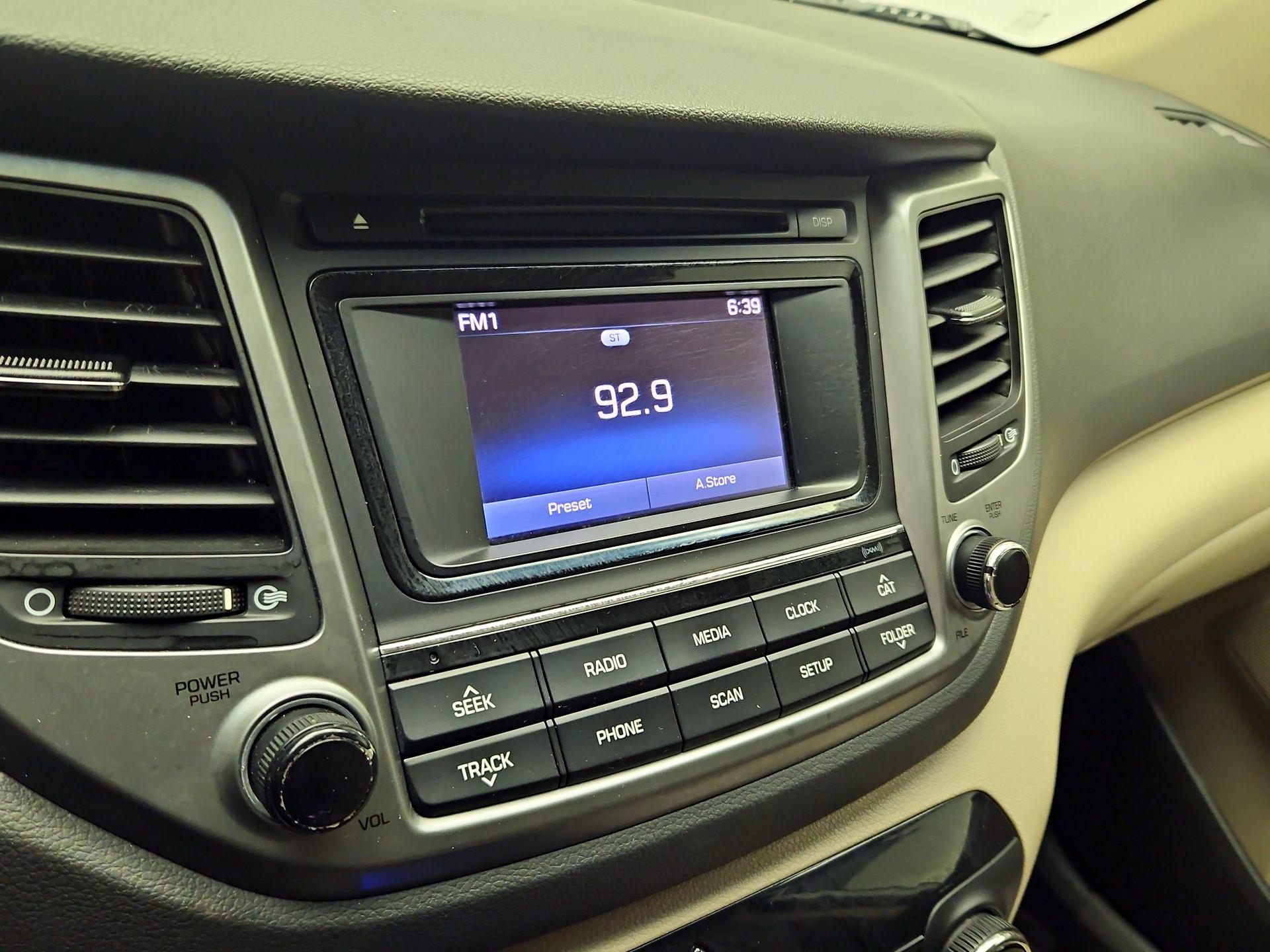 Thumbnail: 2017 Hyundai Tucson - 15