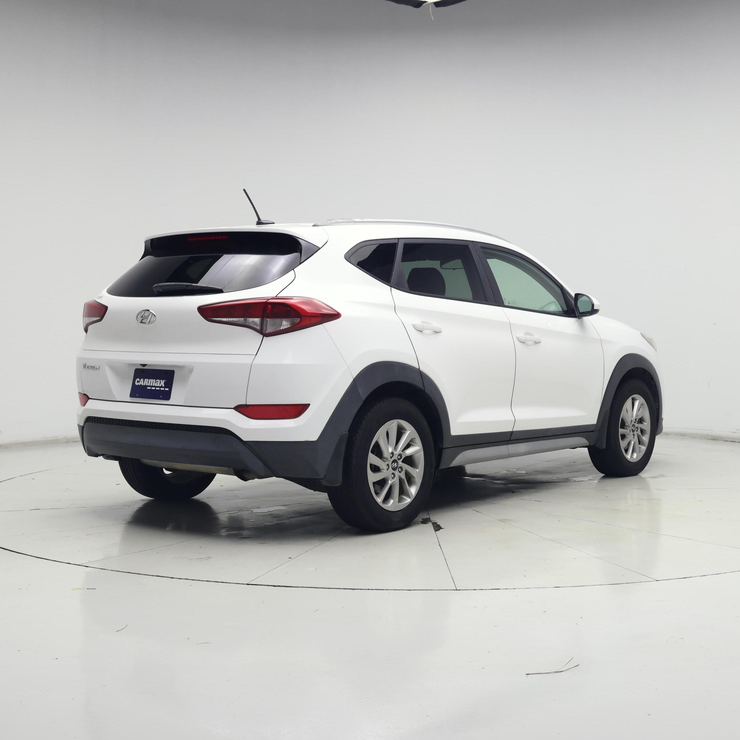 Thumbnail: 2017 Hyundai Tucson - 8