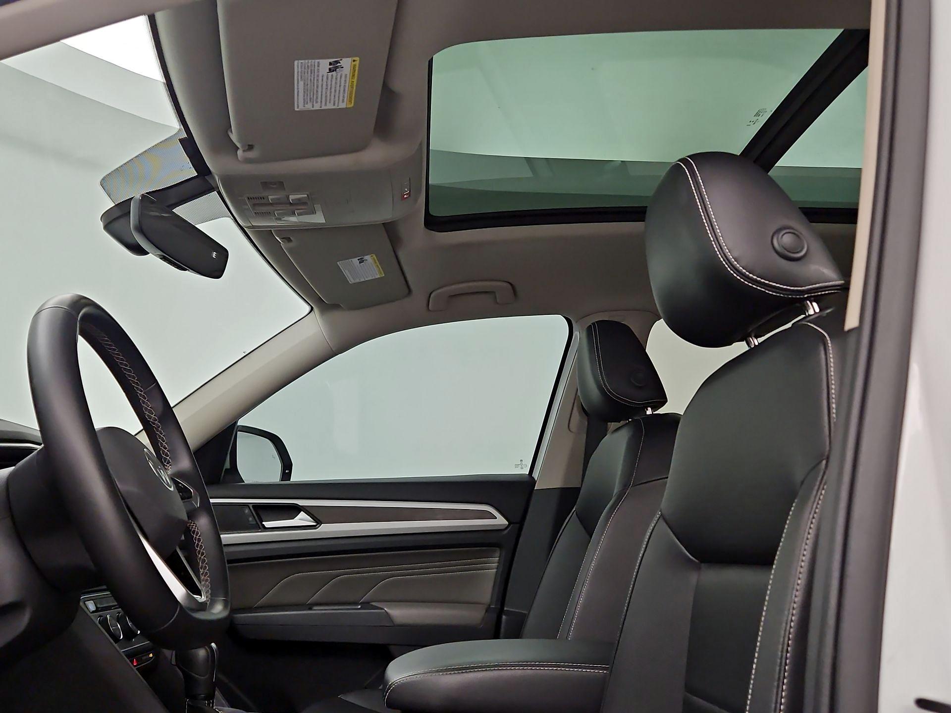 Thumbnail: 2021 Volkswagen Atlas - 17