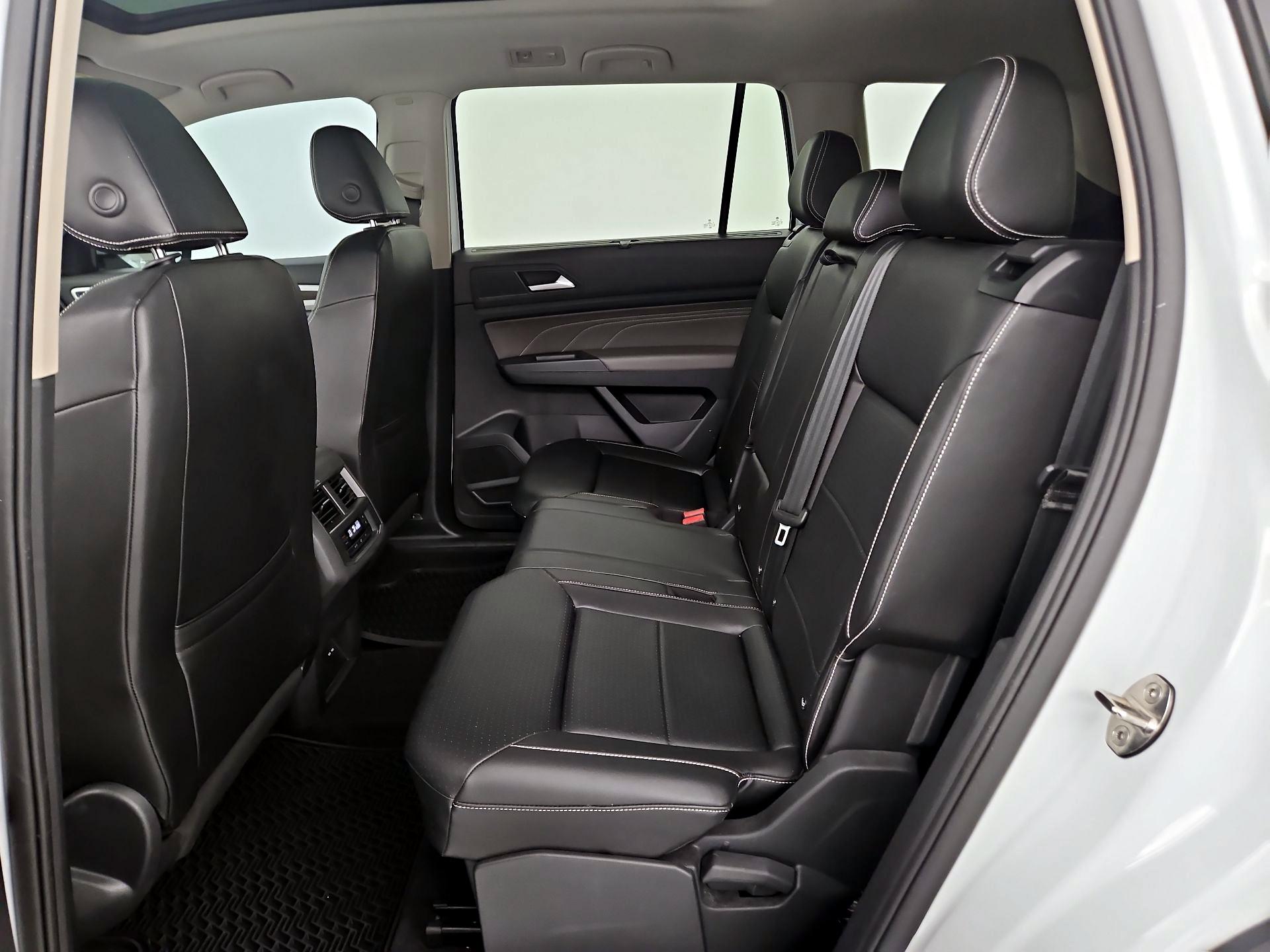 Thumbnail: 2021 Volkswagen Atlas - 18