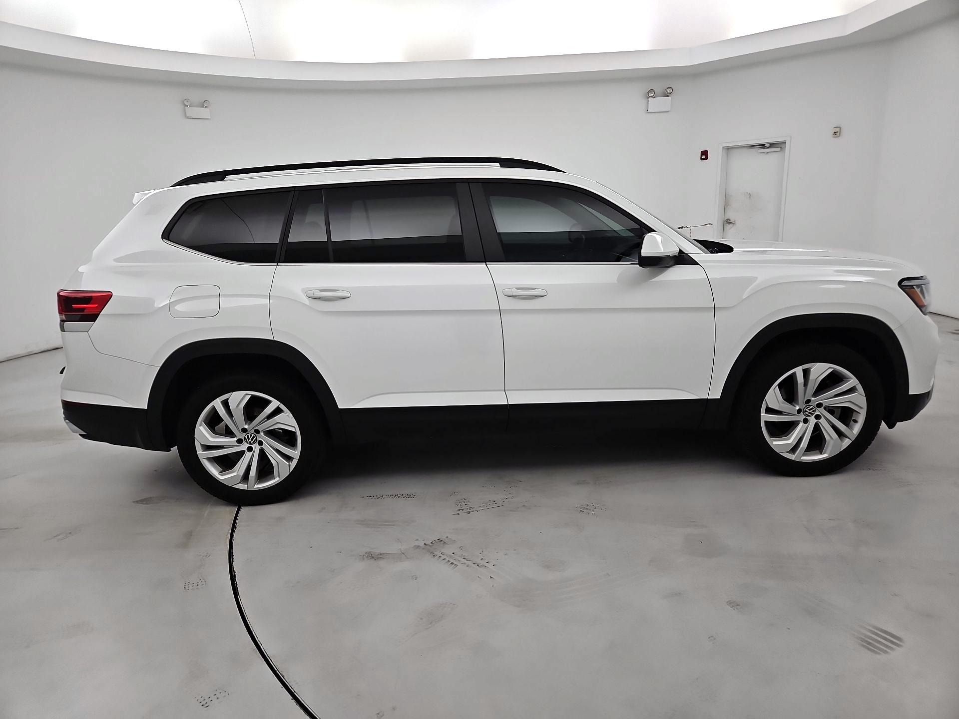 Thumbnail: 2021 Volkswagen Atlas - 4