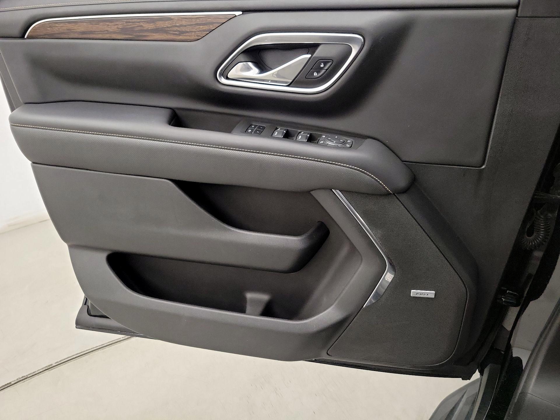 Thumbnail: 2022 Chevrolet Suburban - 12