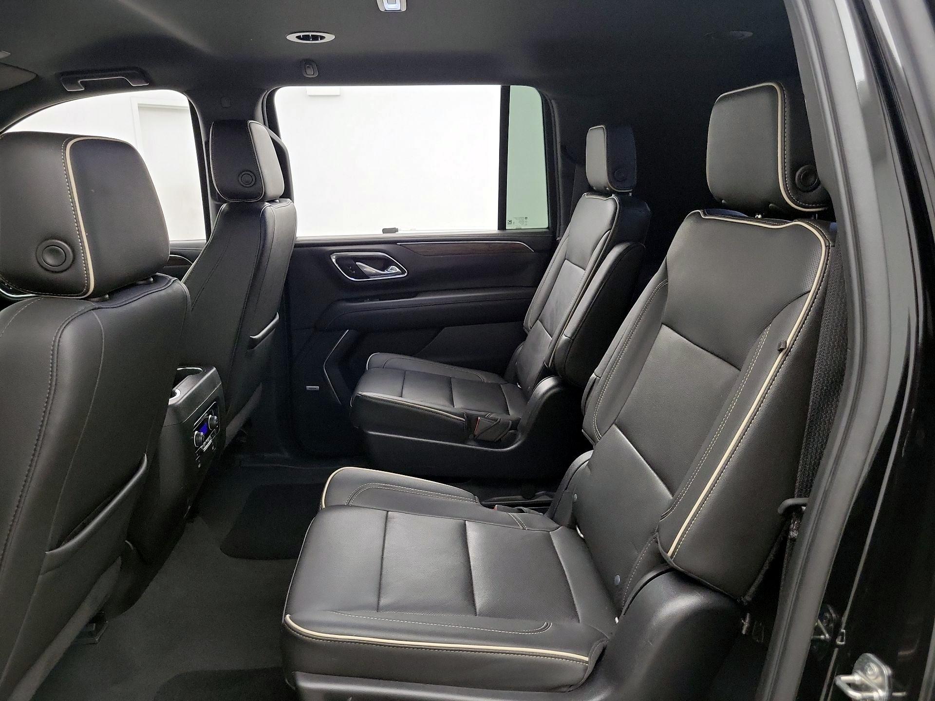 Thumbnail: 2022 Chevrolet Suburban - 19