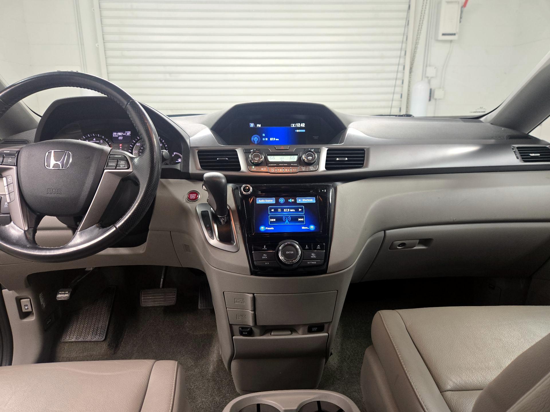 Thumbnail: 2017 Honda Odyssey - 9