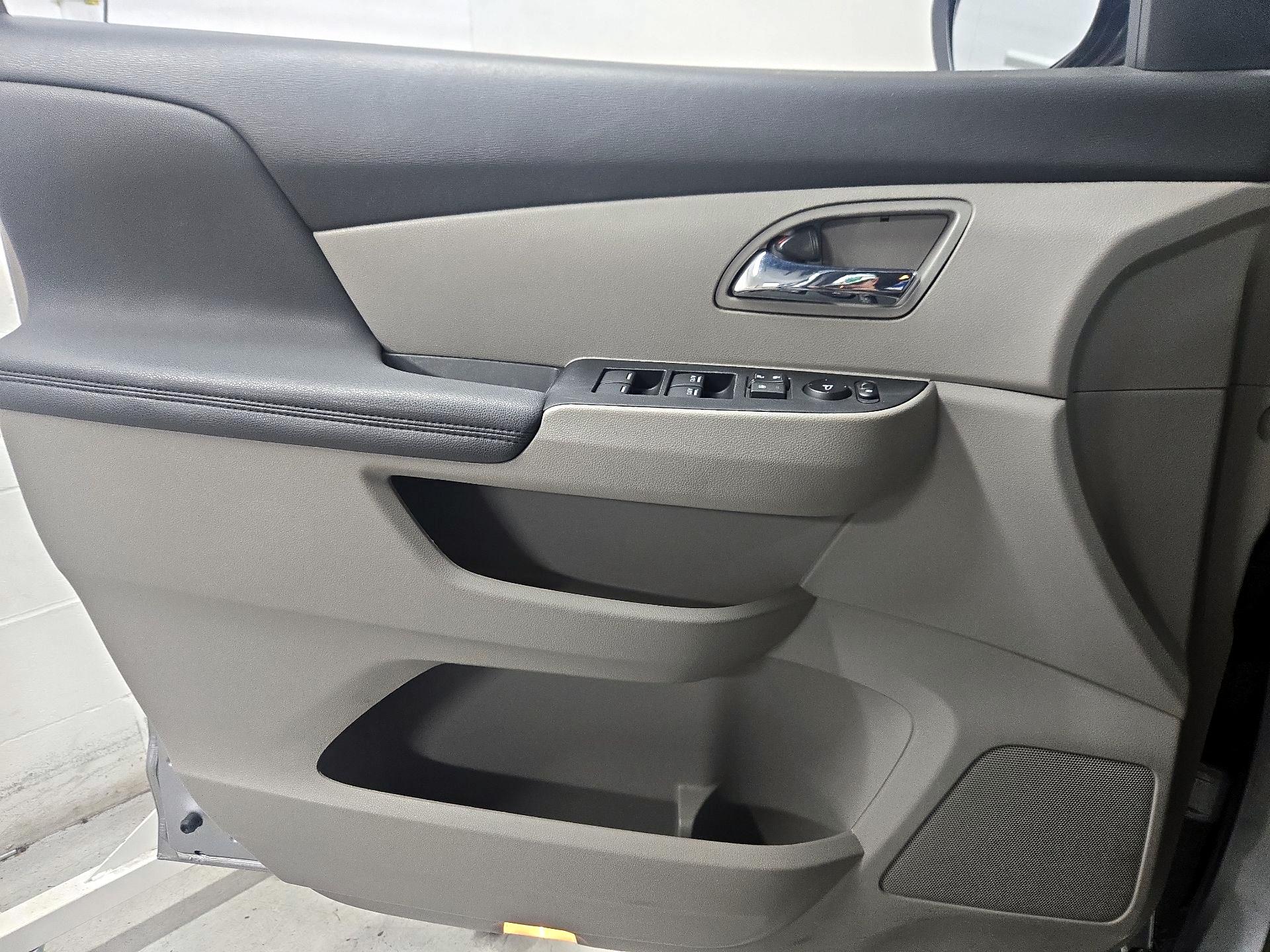 Thumbnail: 2017 Honda Odyssey - 12