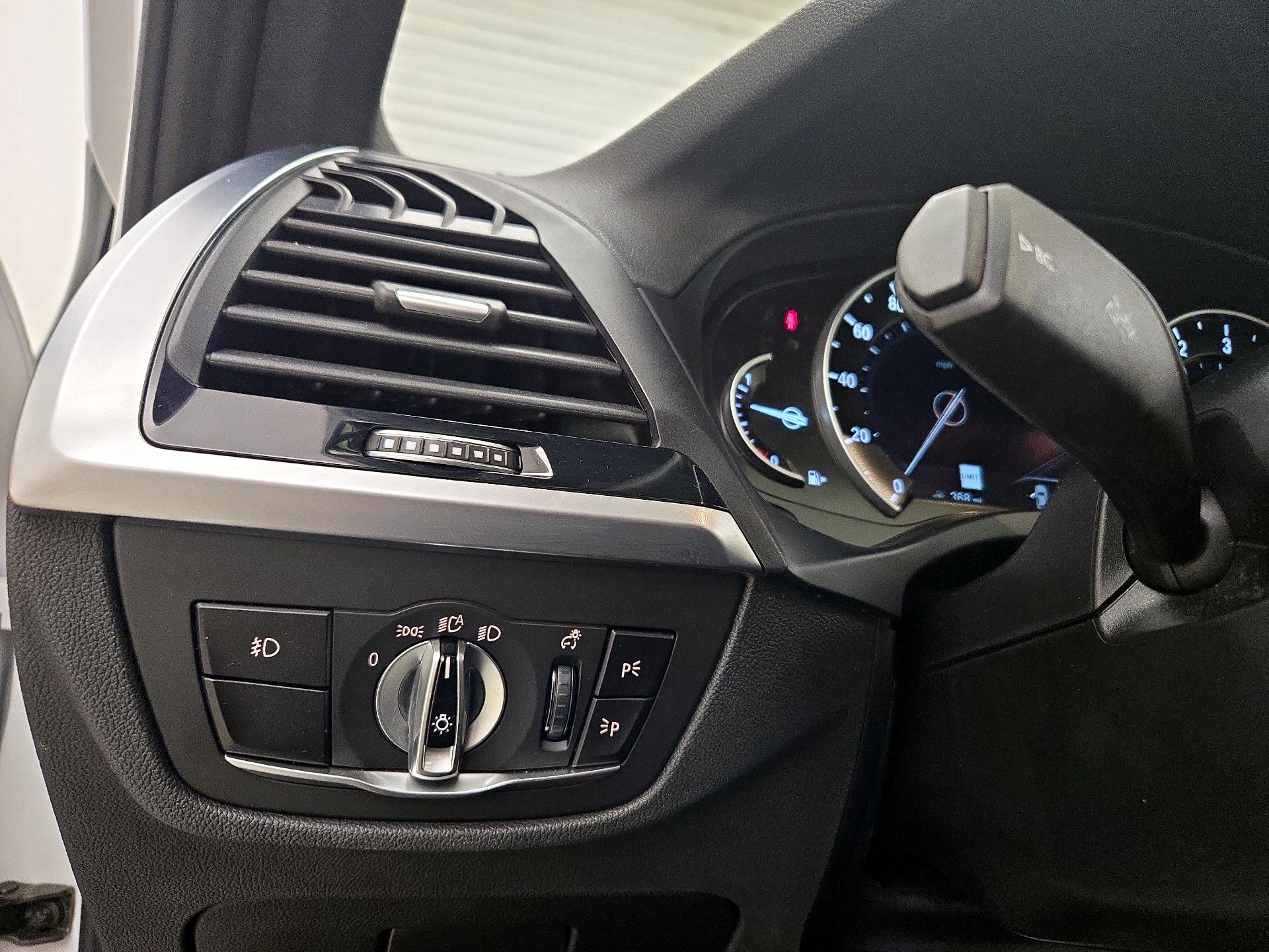 Thumbnail: 2019 BMW X3 - 13