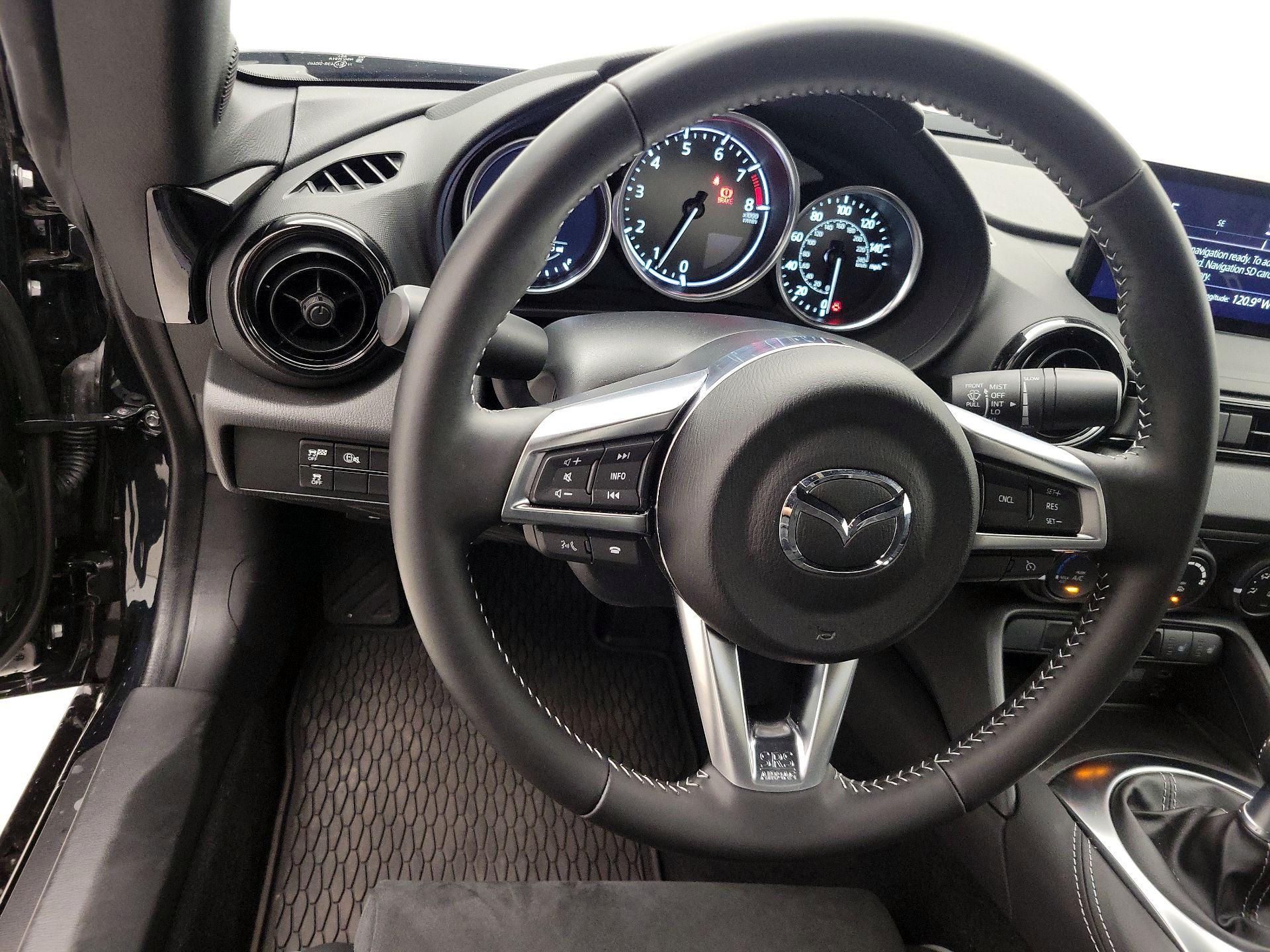 Thumbnail: 2025 Mazda MX-5 Miata - 10