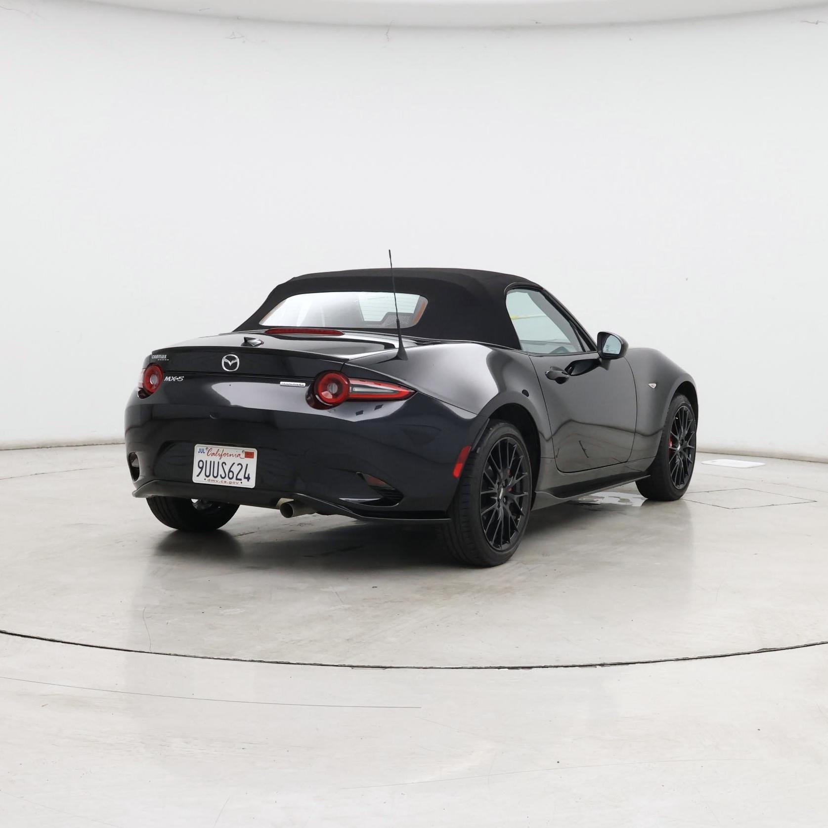 Thumbnail: 2025 Mazda MX-5 Miata - 8